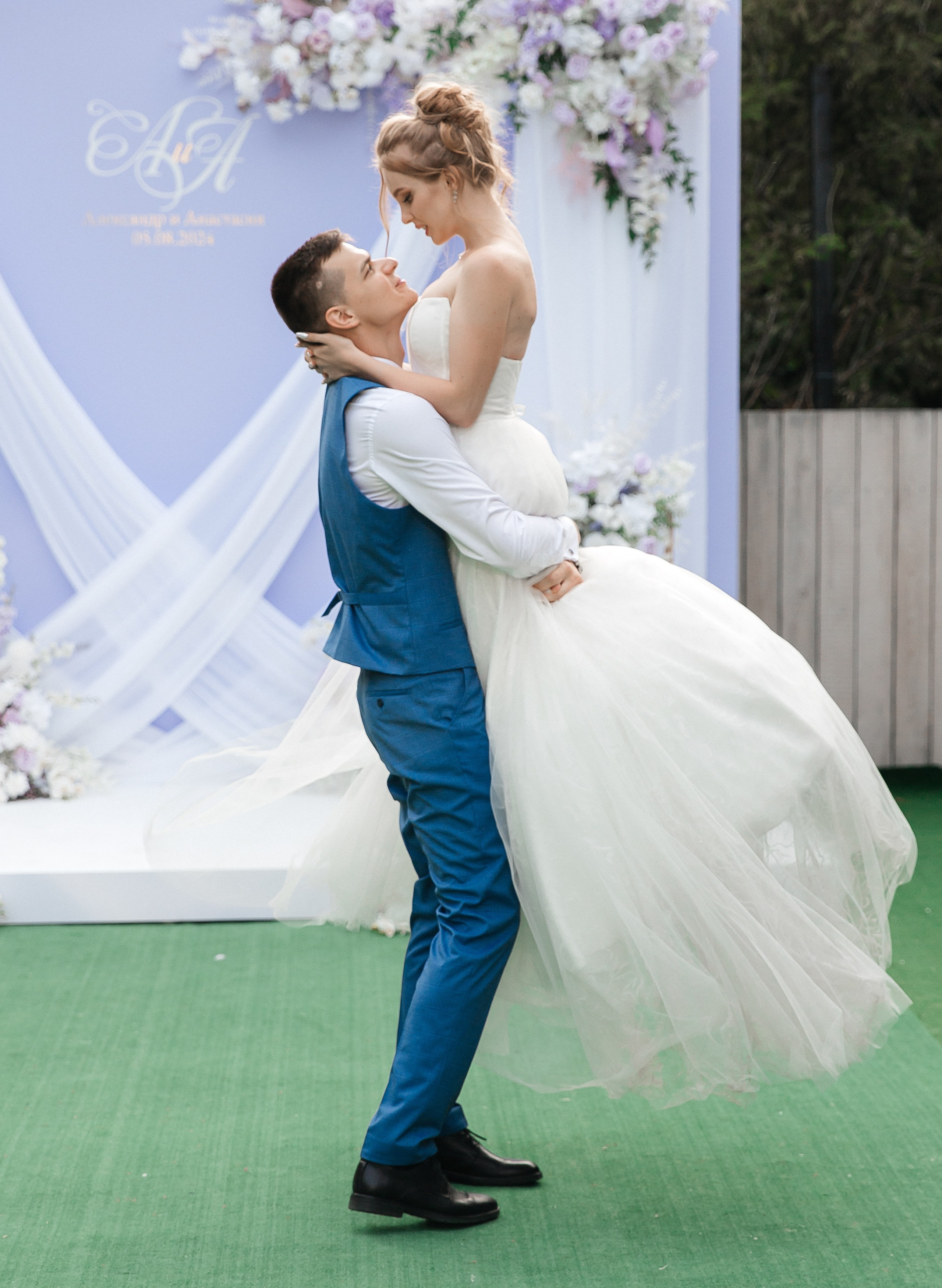 А&А — фотосессия на стадионе. Свадебный фотограф в Оренбурге Илья Володьков