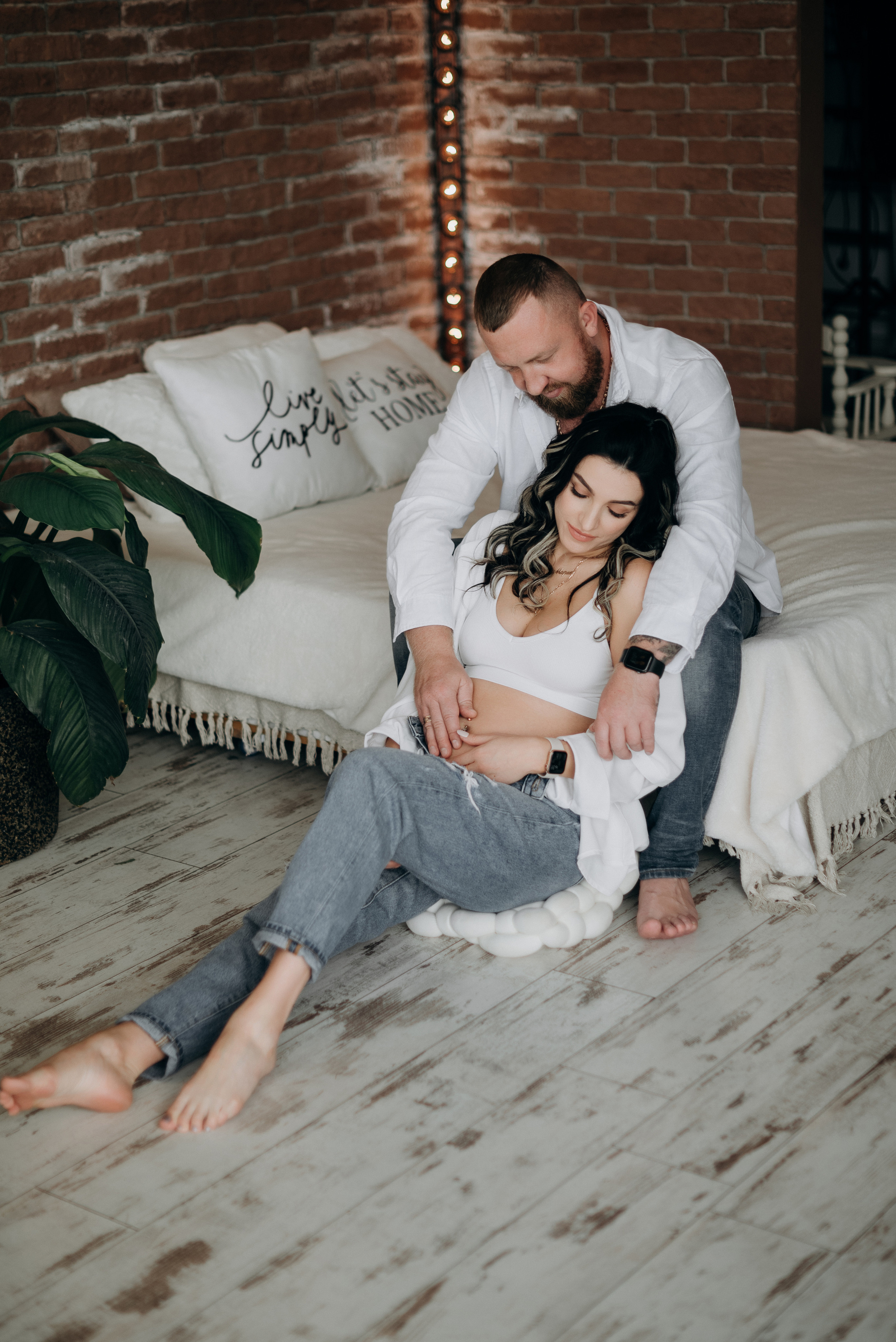 Маша и Саша в ожидании чуда, еще маленький животик. Свадебный и портретный фотограф в Липецке Юлия Свит