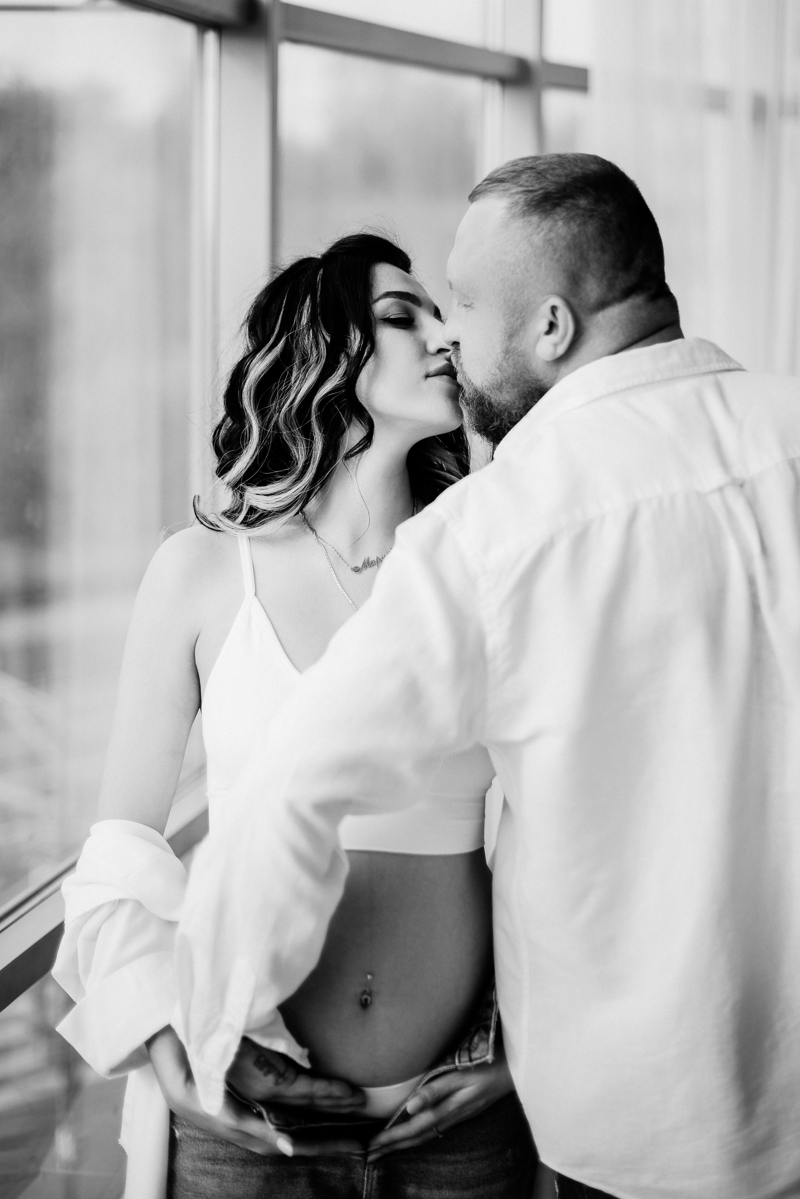 Маша и Саша в ожидании чуда, еще маленький животик. Свадебный и портретный фотограф в Липецке Юлия Свит