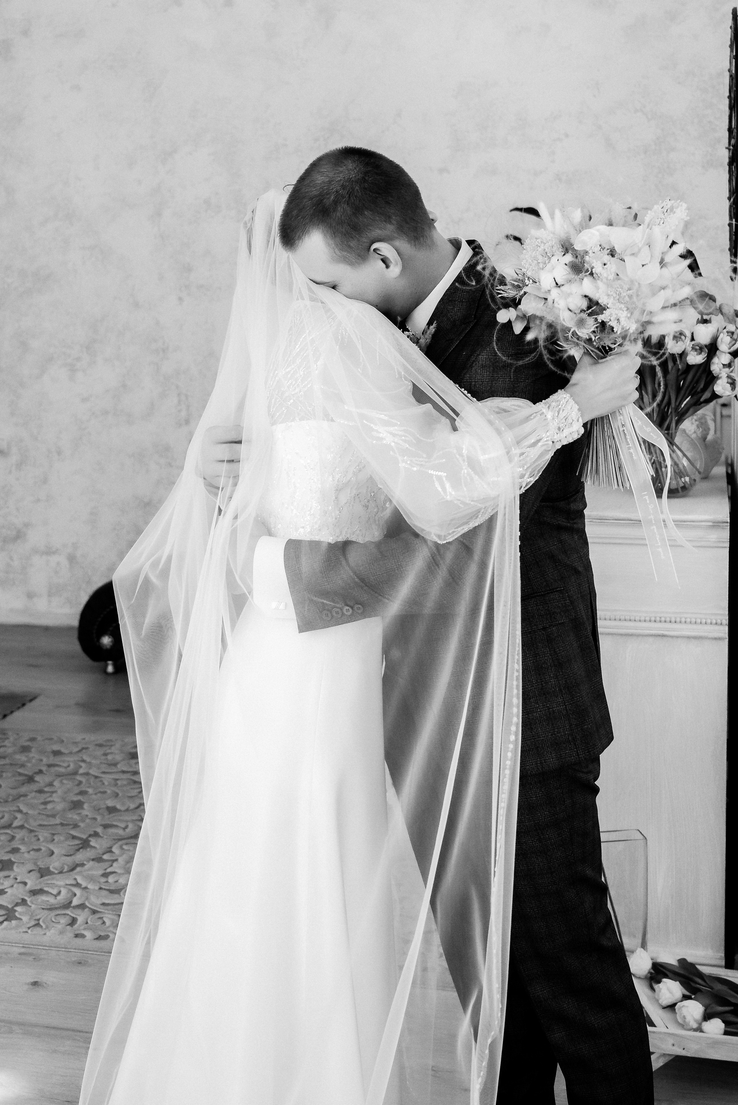 Полина и Данил (полный день в Кузнечной). Свадебный и портретный фотограф в Липецке Юлия Свит