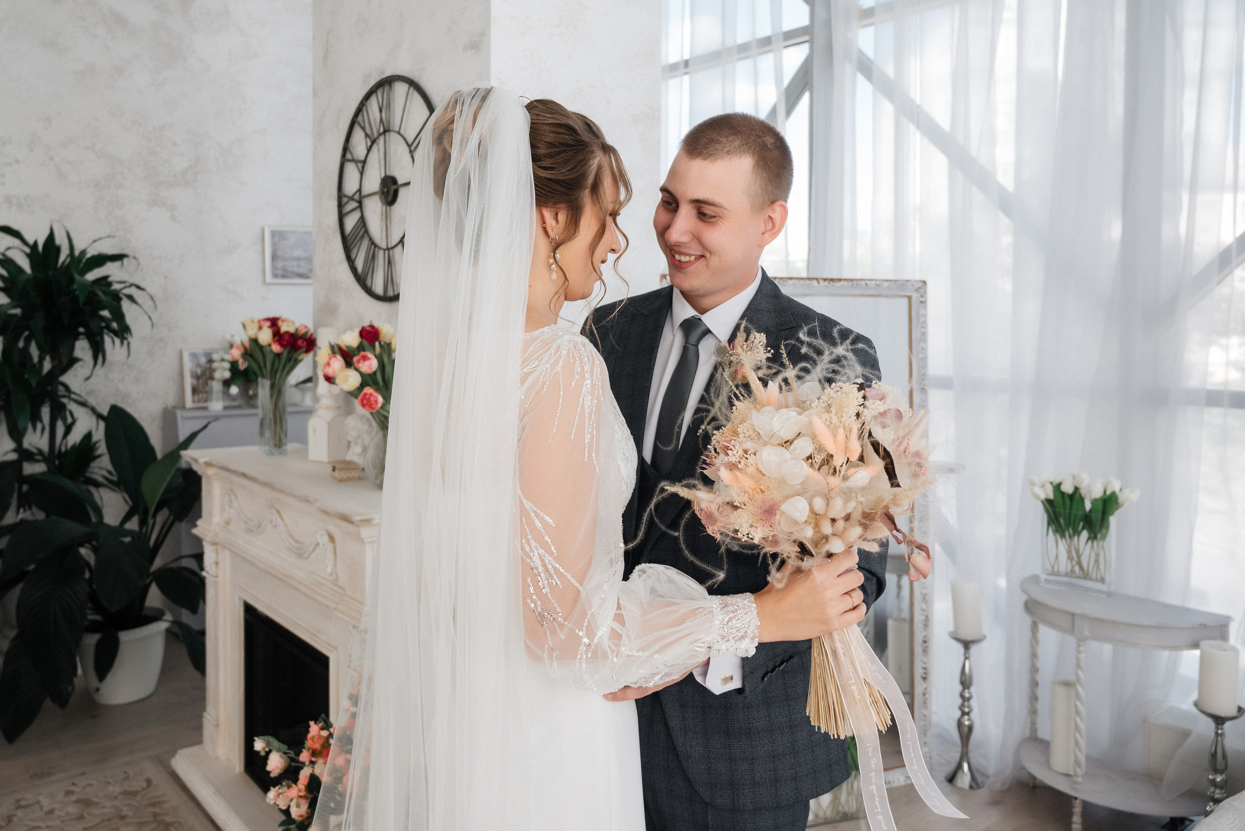 Полина и Данил (полный день в Кузнечной). Свадебный и портретный фотограф в Липецке Юлия Свит