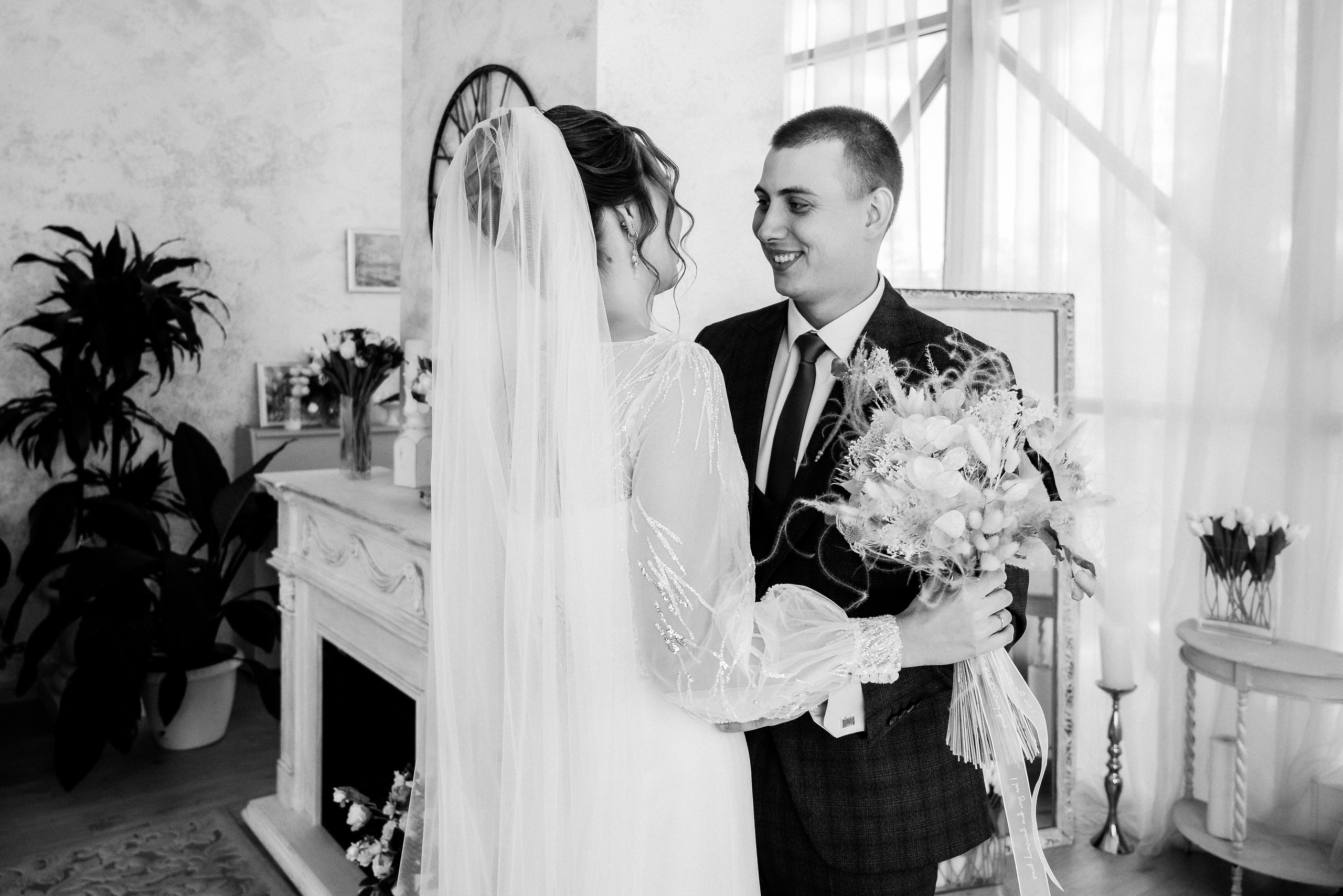 Полина и Данил (полный день в Кузнечной). Свадебный и портретный фотограф в Липецке Юлия Свит