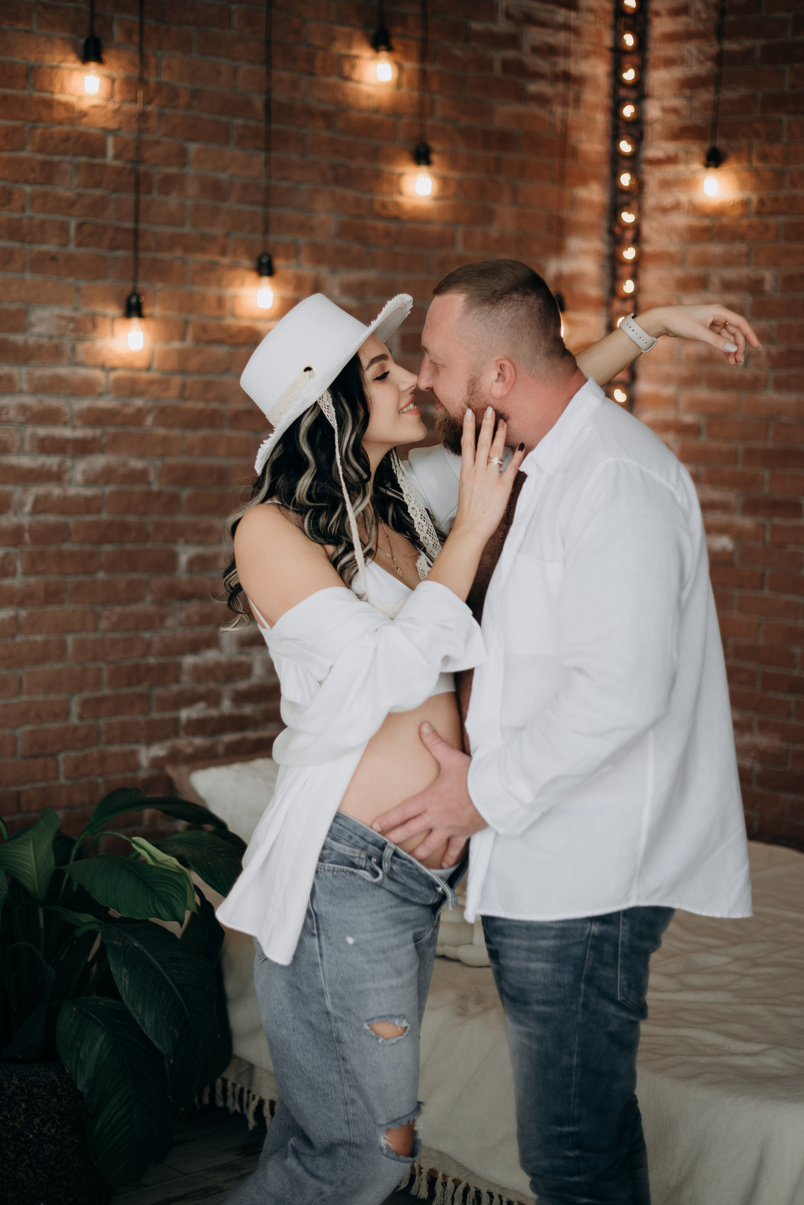 Маша и Саша в ожидании чуда, еще маленький животик. Свадебный и портретный фотограф в Липецке Юлия Свит