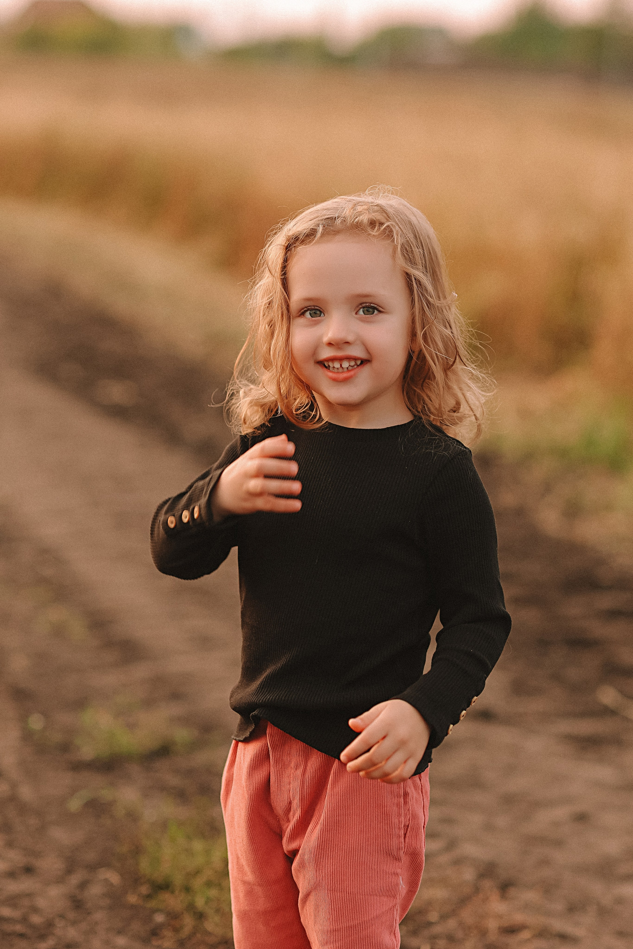Поле. Семейный фотограф Тюмень, фотограф на роды Салмина Мария