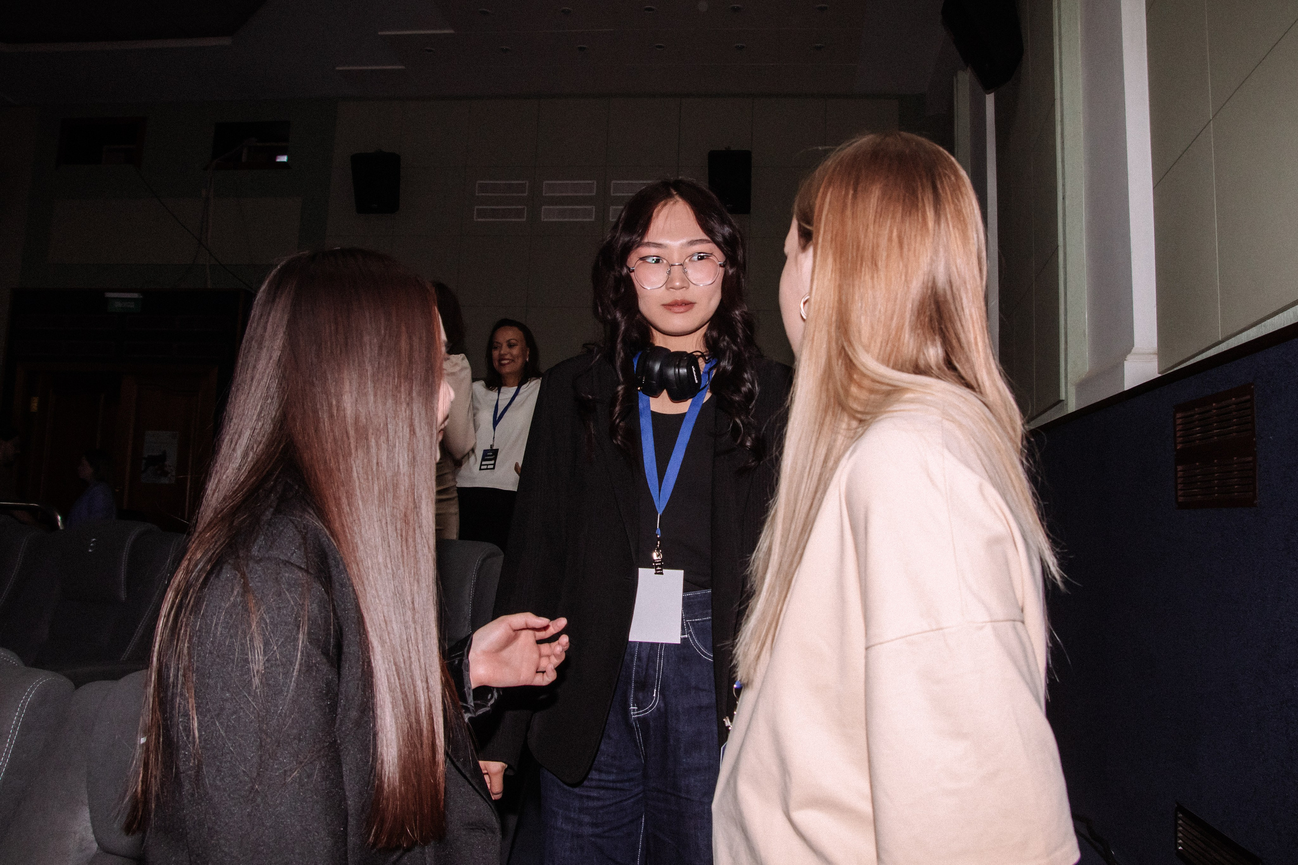 Конференция. Фотограф продюсер съемок Йолдыз Плетнева