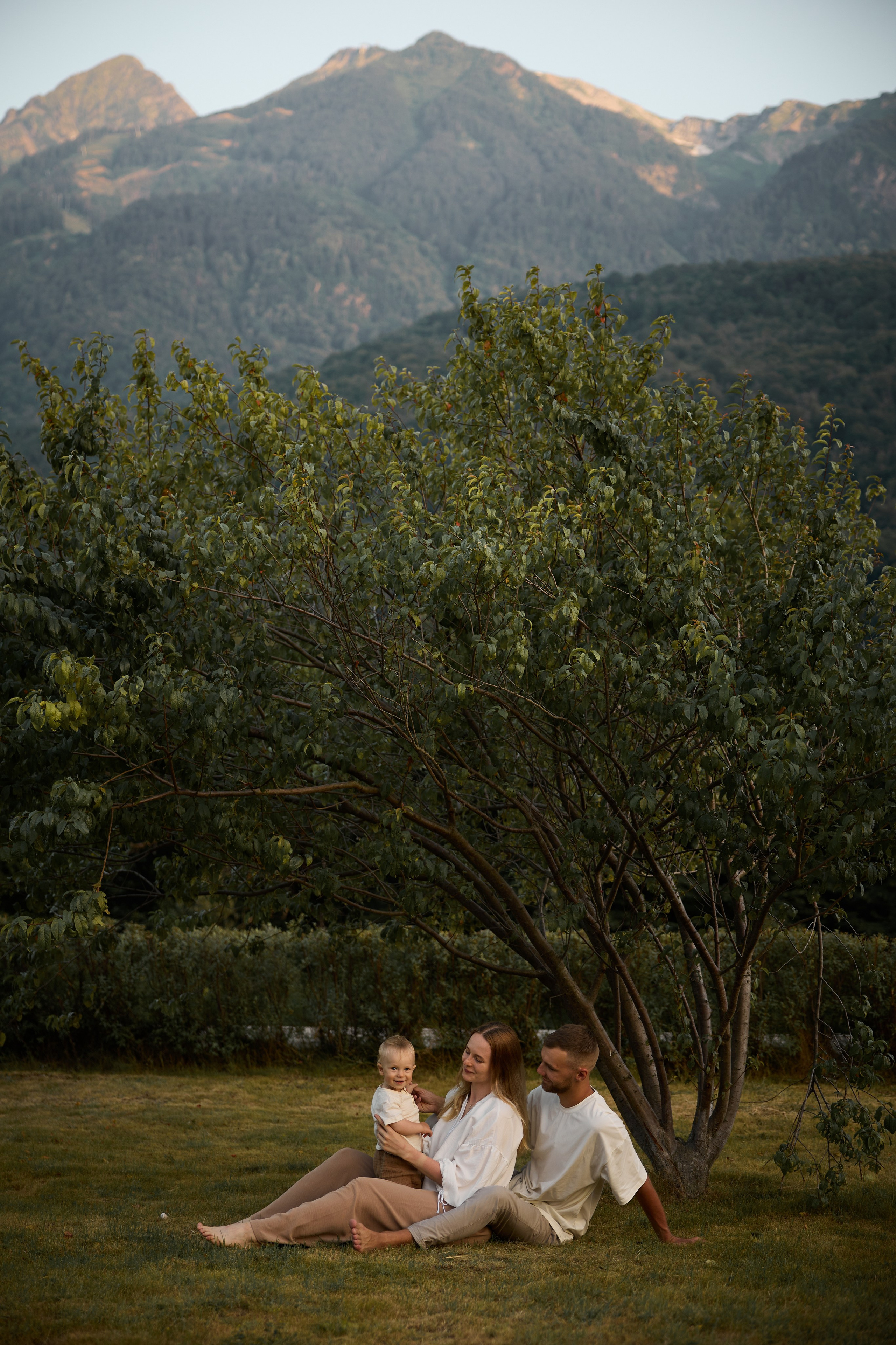 Иван, Ксения и Макар июль 2024. Свадебный и семейный фотограф в Сочи и Краснодарском крае Анна Шмелёва