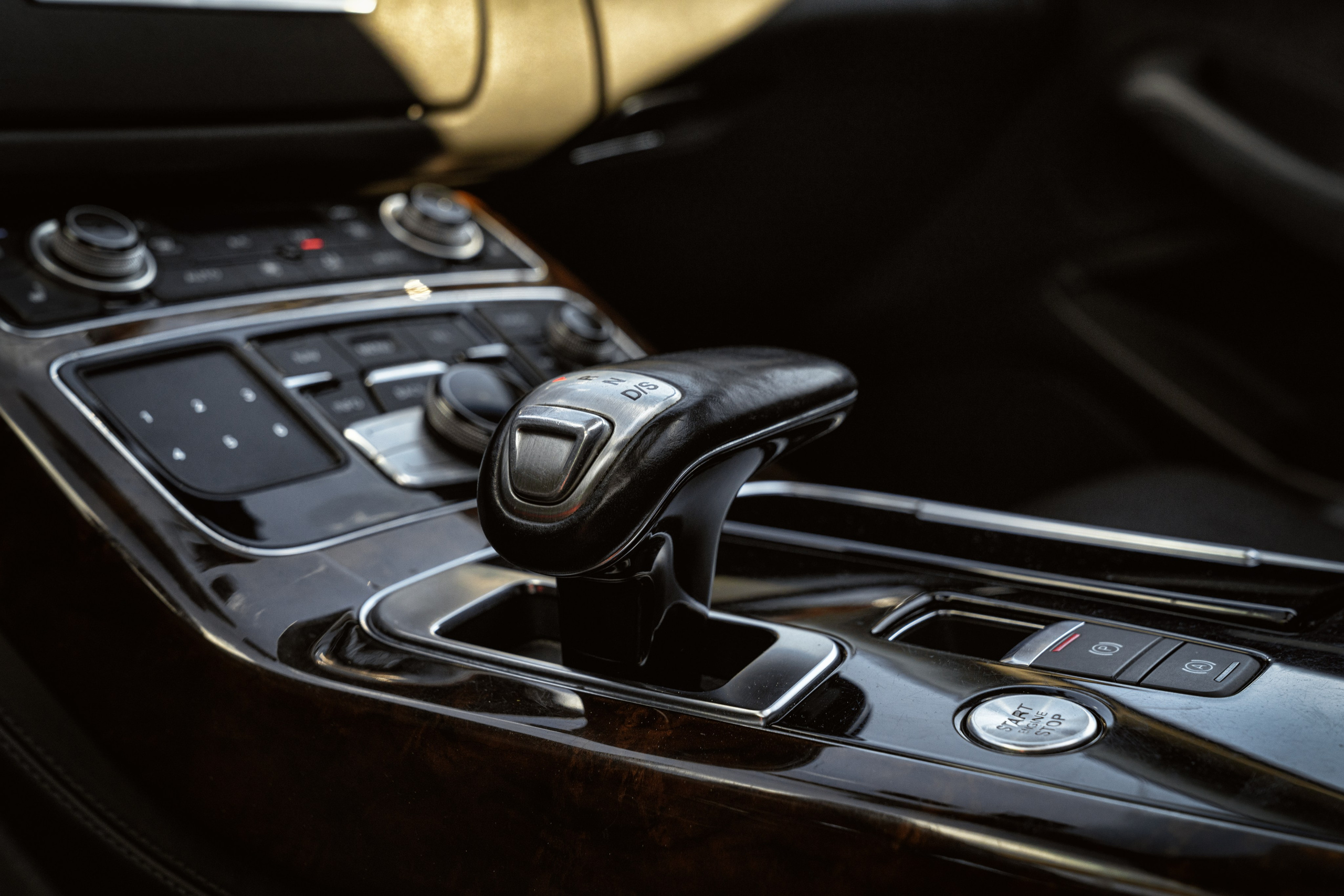 Audi A8 D4. Антон Незримый | Фотограф в Санкт-Петербурге