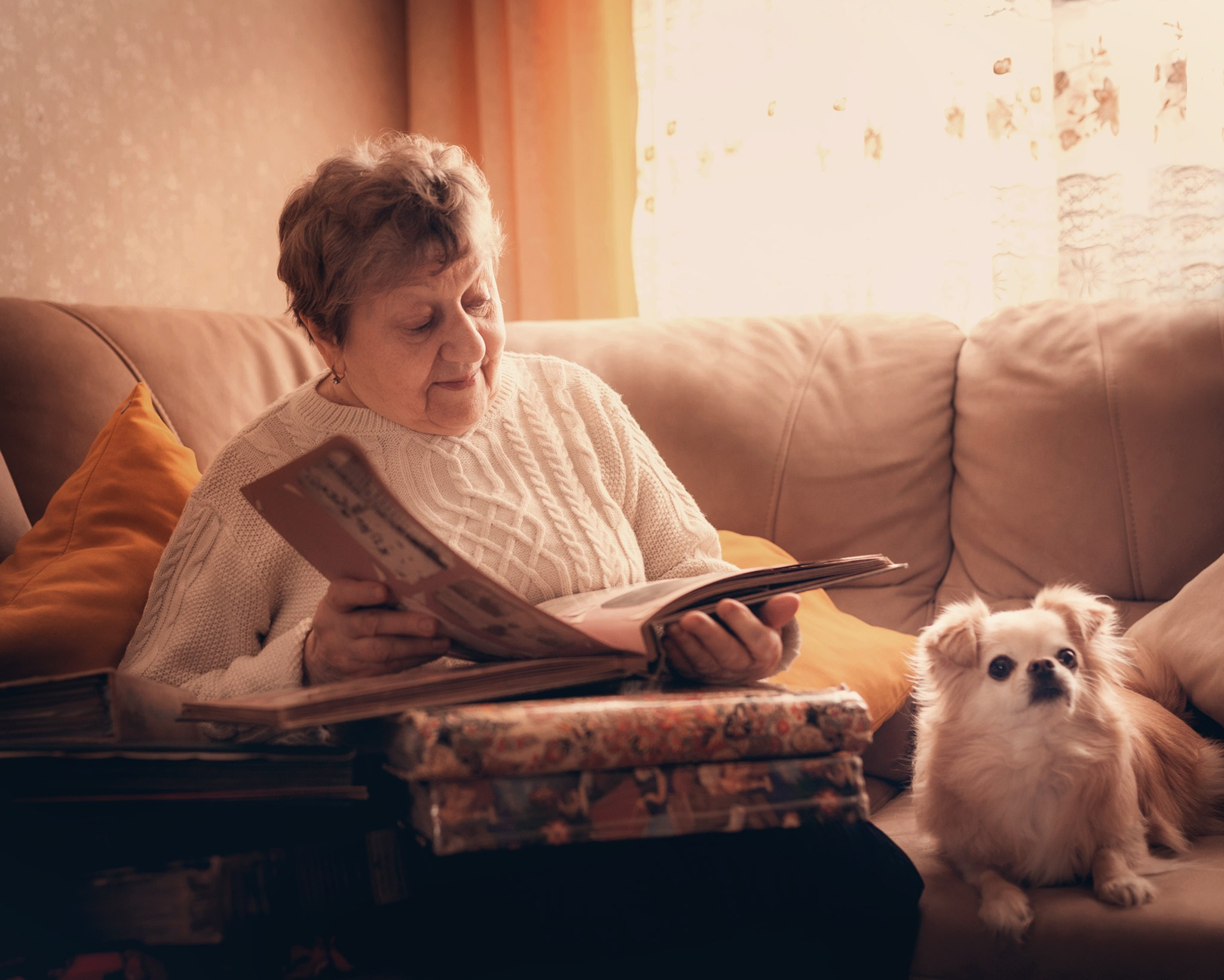 Домашняя фотосессия — бабушка с внучками. Детский и семейный фотограф Елена Михайлова в Москве