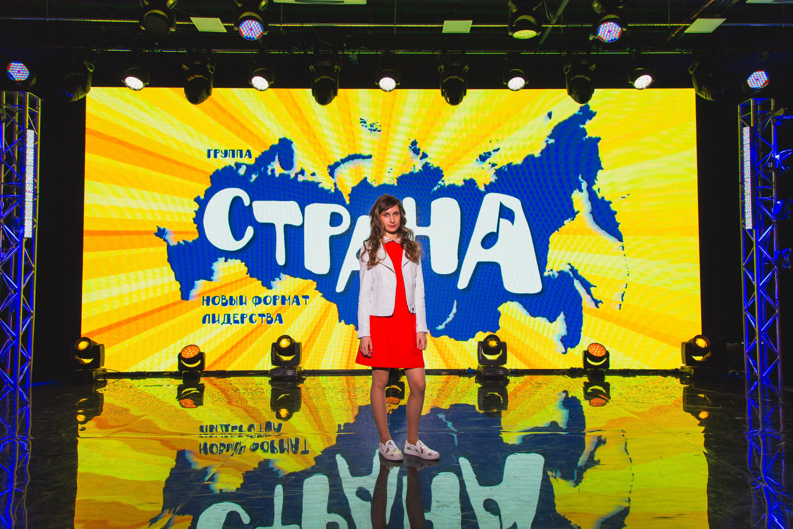 О2ТВ группа СТРАНА. Видеооператор/Фотограф Николай Завьялов