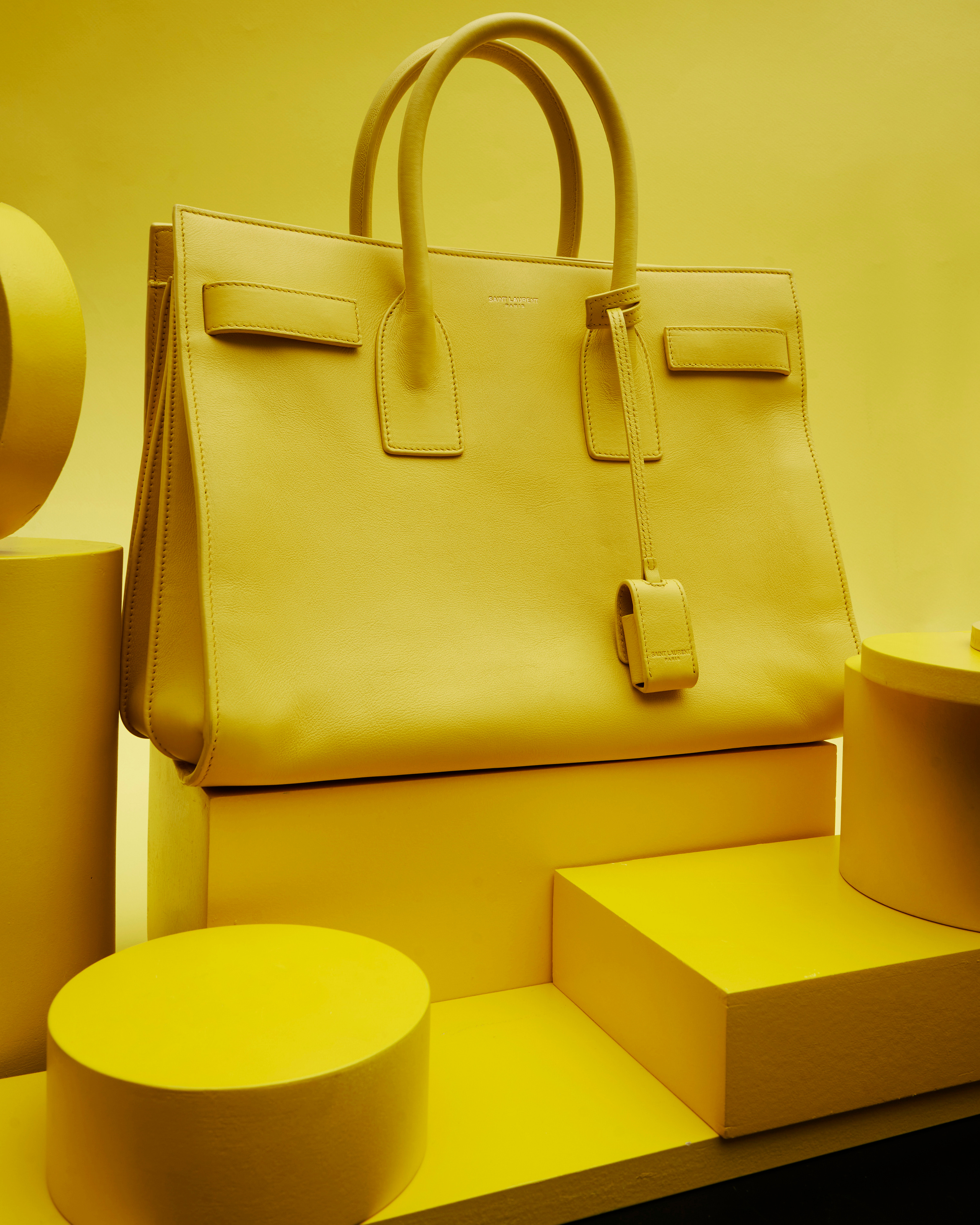 THE CULTT. Креативный продюсер / сет—дизайнер