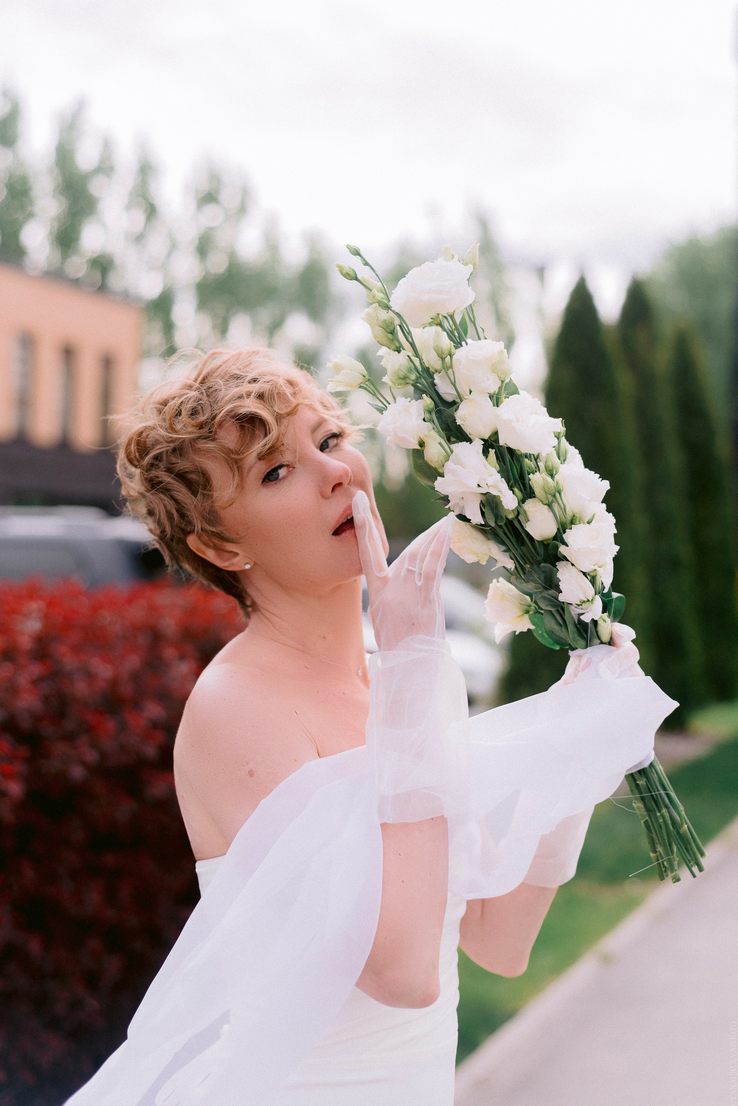 Портрет невесты с букетом