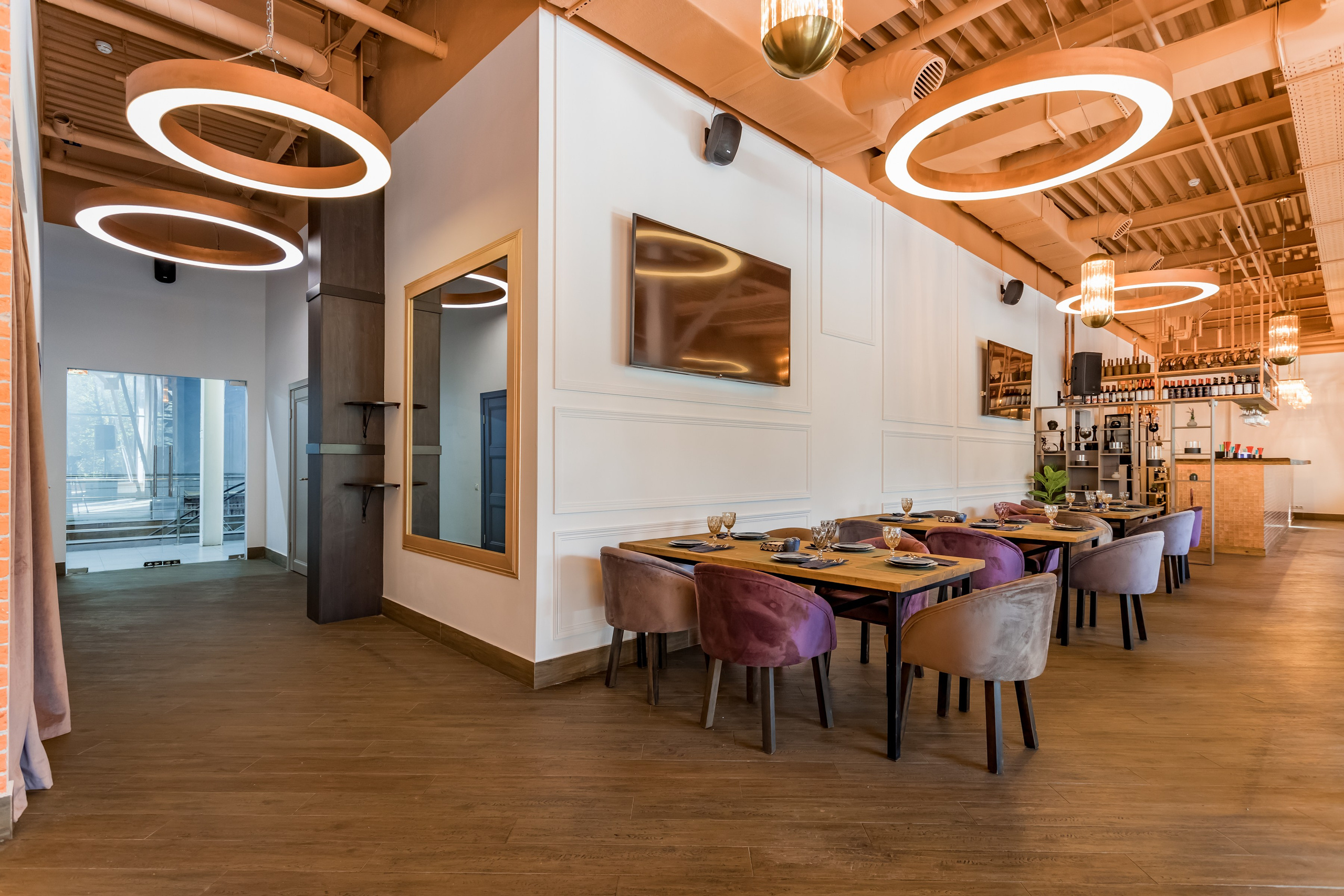 Грузинский ресторан Кепи в 3-м Павелецком проезде. Интерьеры, Контент, Портреты | Фотограф в Москве Дани Терно