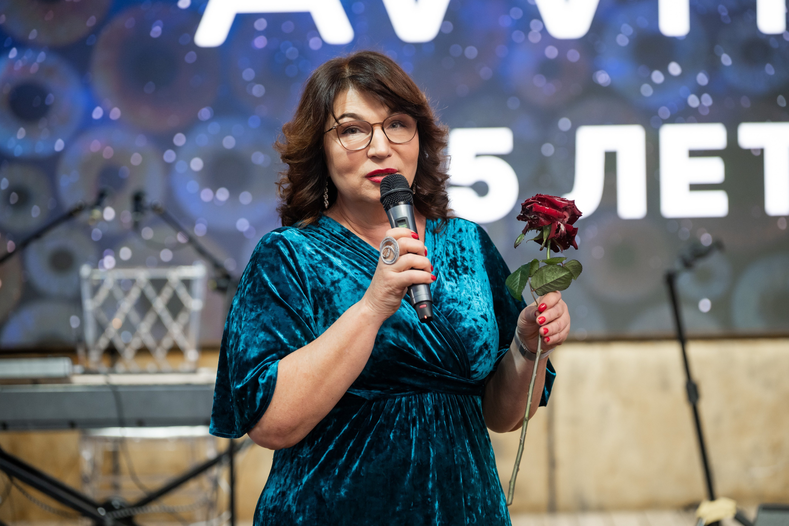 Аввита 25 лет День рождения компании 100+ человек. Репортажный фотограф Сергей Дроздов