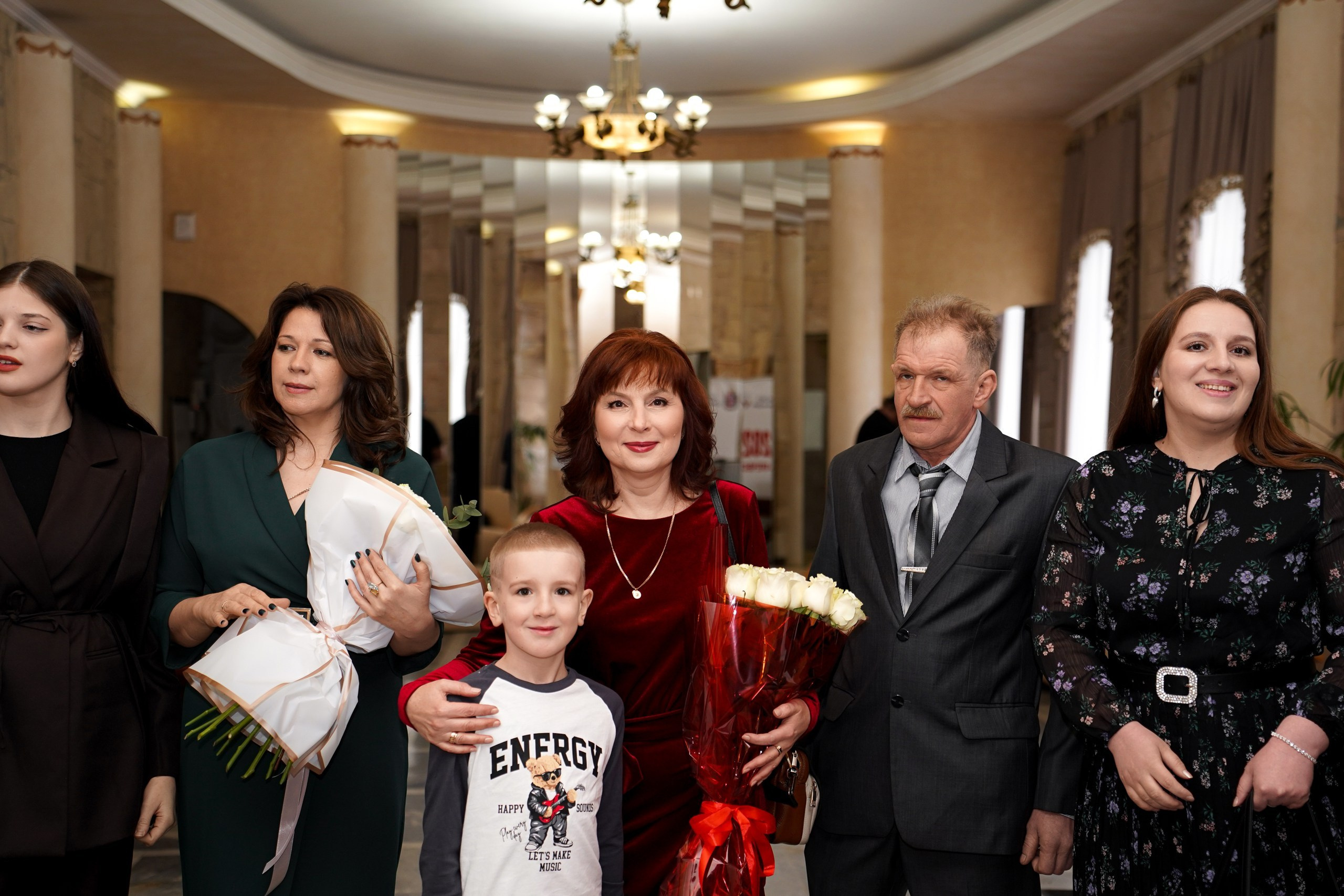 Роспись в Кировском ЗАГСе. Свадебный фотограф в Ростове-на-Дону. Таинство Крещения и Венчания, семейные фотосессии. Алёна Чёботова