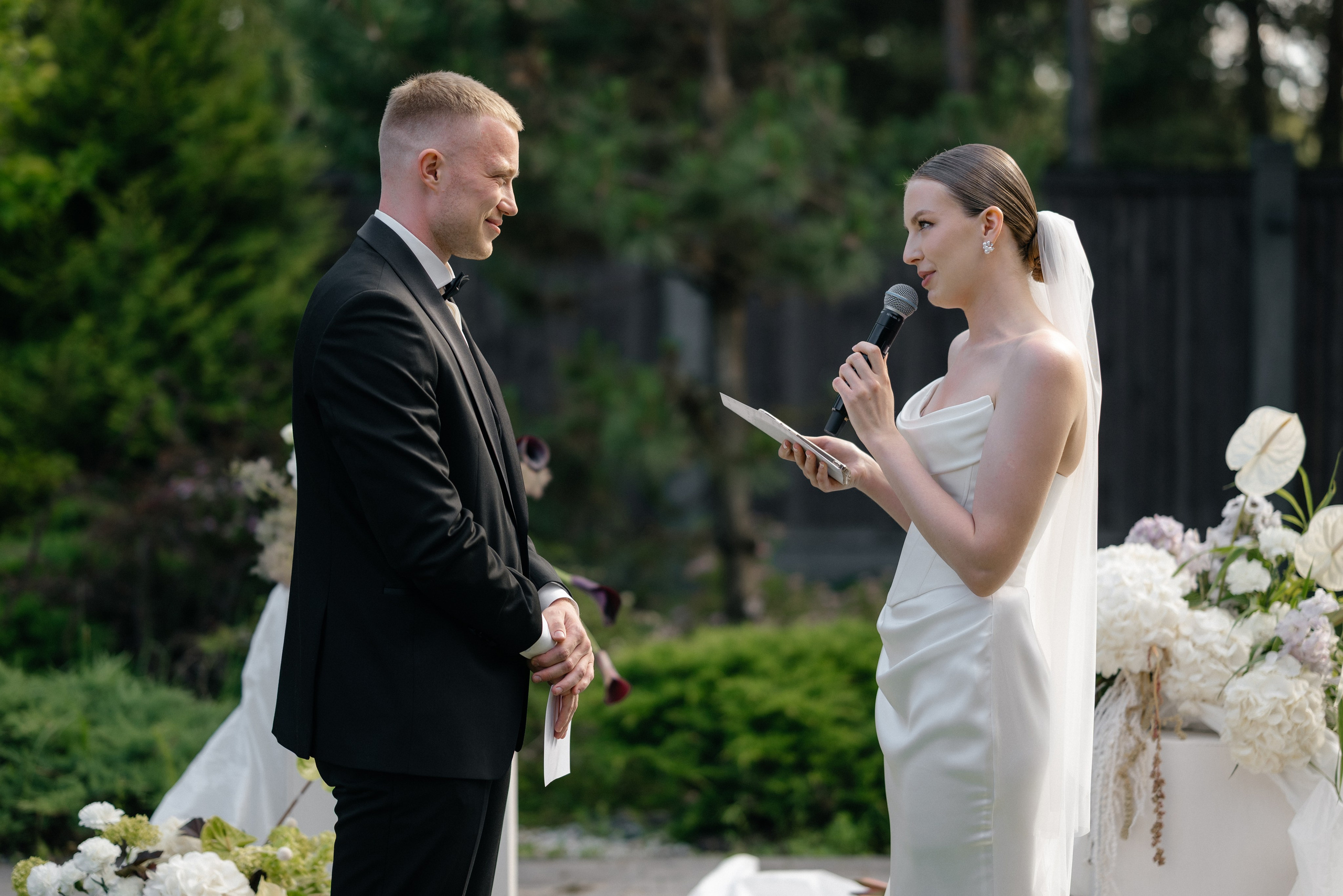 Wedding day in DELICE CHALET. Wedding PHOTOGRAPHER Andrew Vnukov