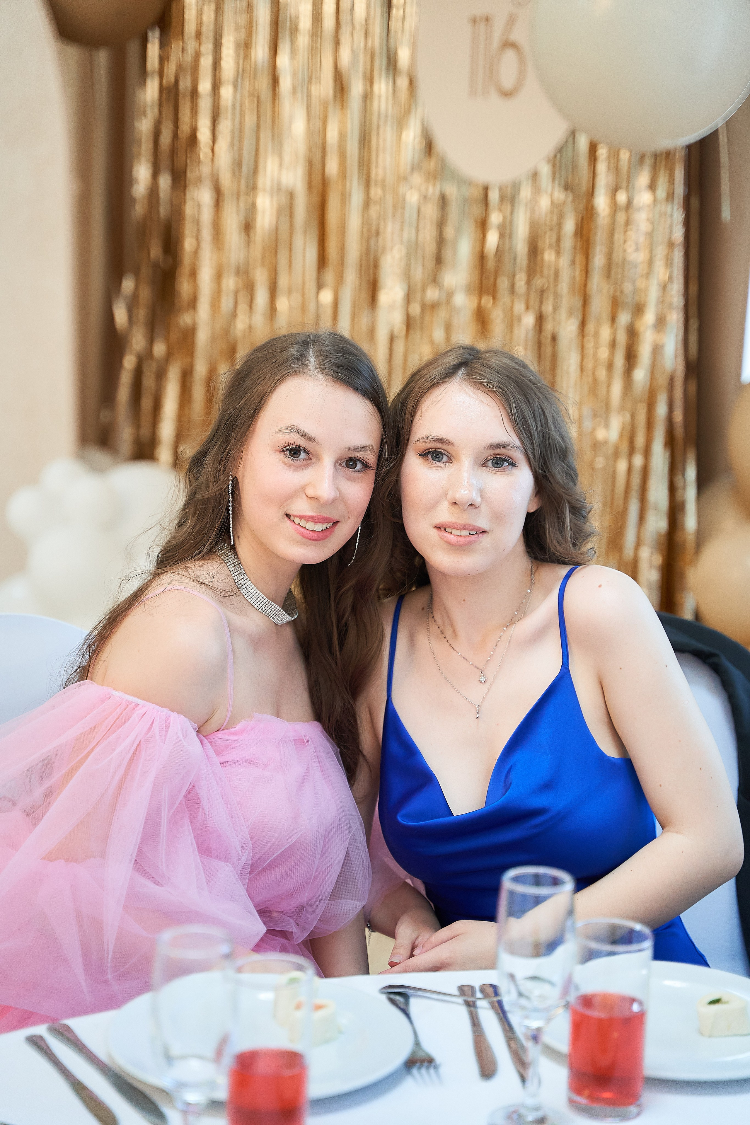 Фотограф на выпускной в школе. Видеосъёмка. Фотограф и видеограф в Екатеринбурге