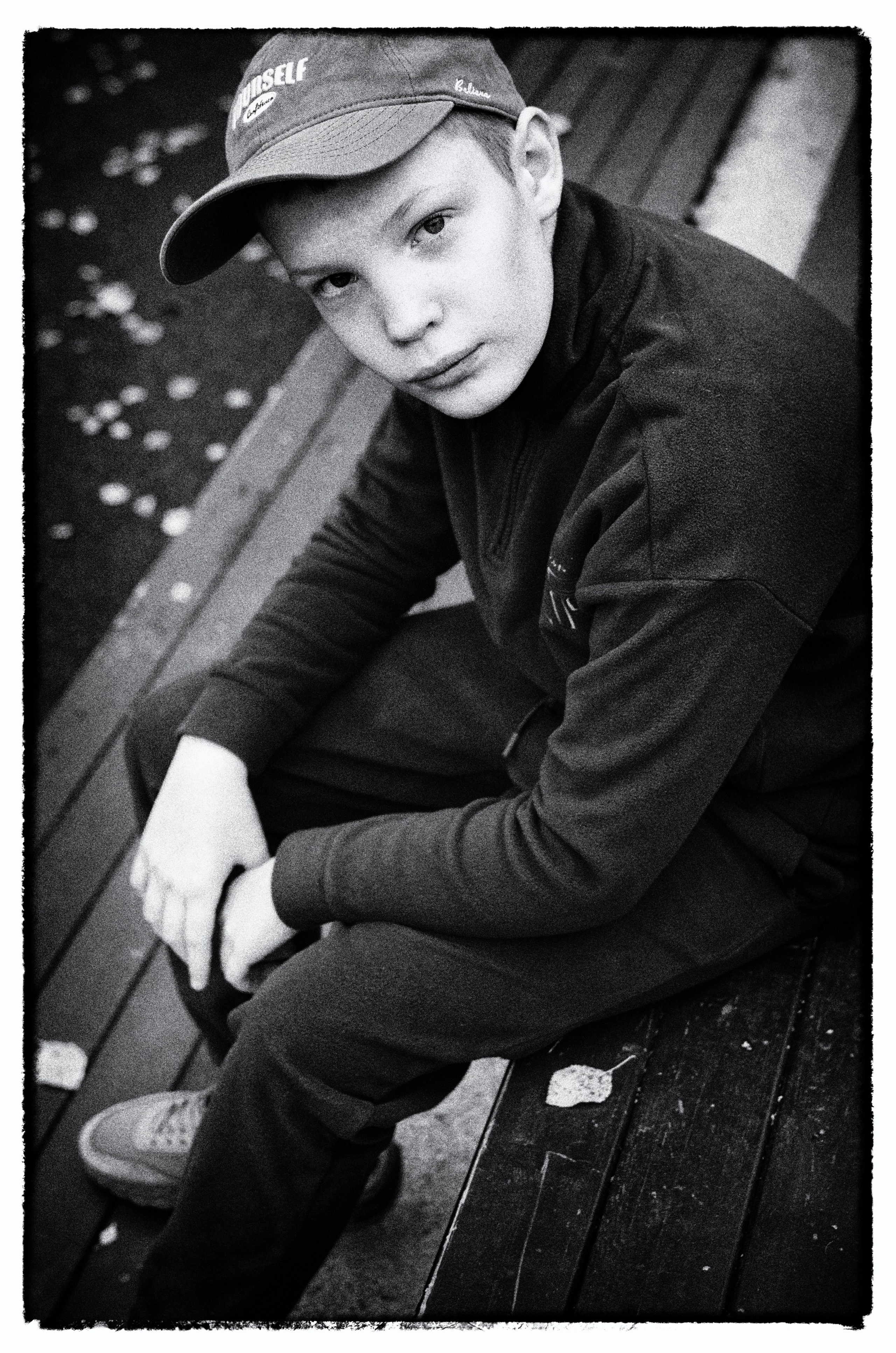 Фотосъемка в парке. Когда мысли громче ветра. Детский и семейный фотограф в Кирове Аня Шутова