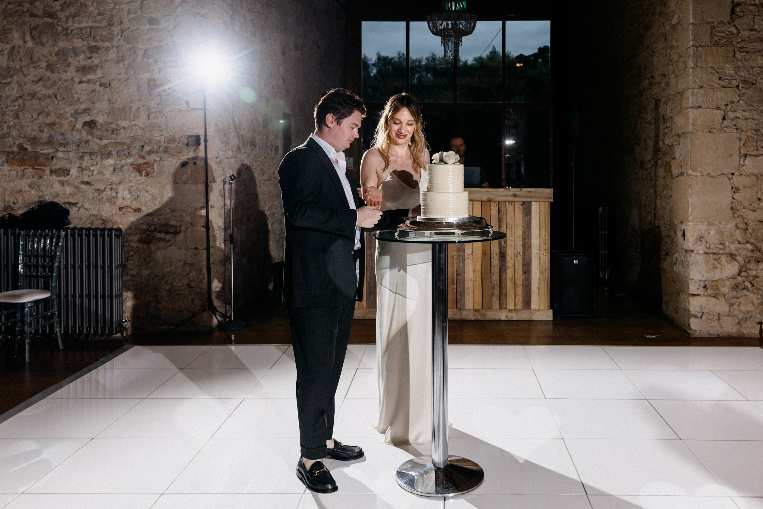 Ana & Tom Wedding at Notley Abbey. Moments Catchers — Wedding Photography & Video Duo in London