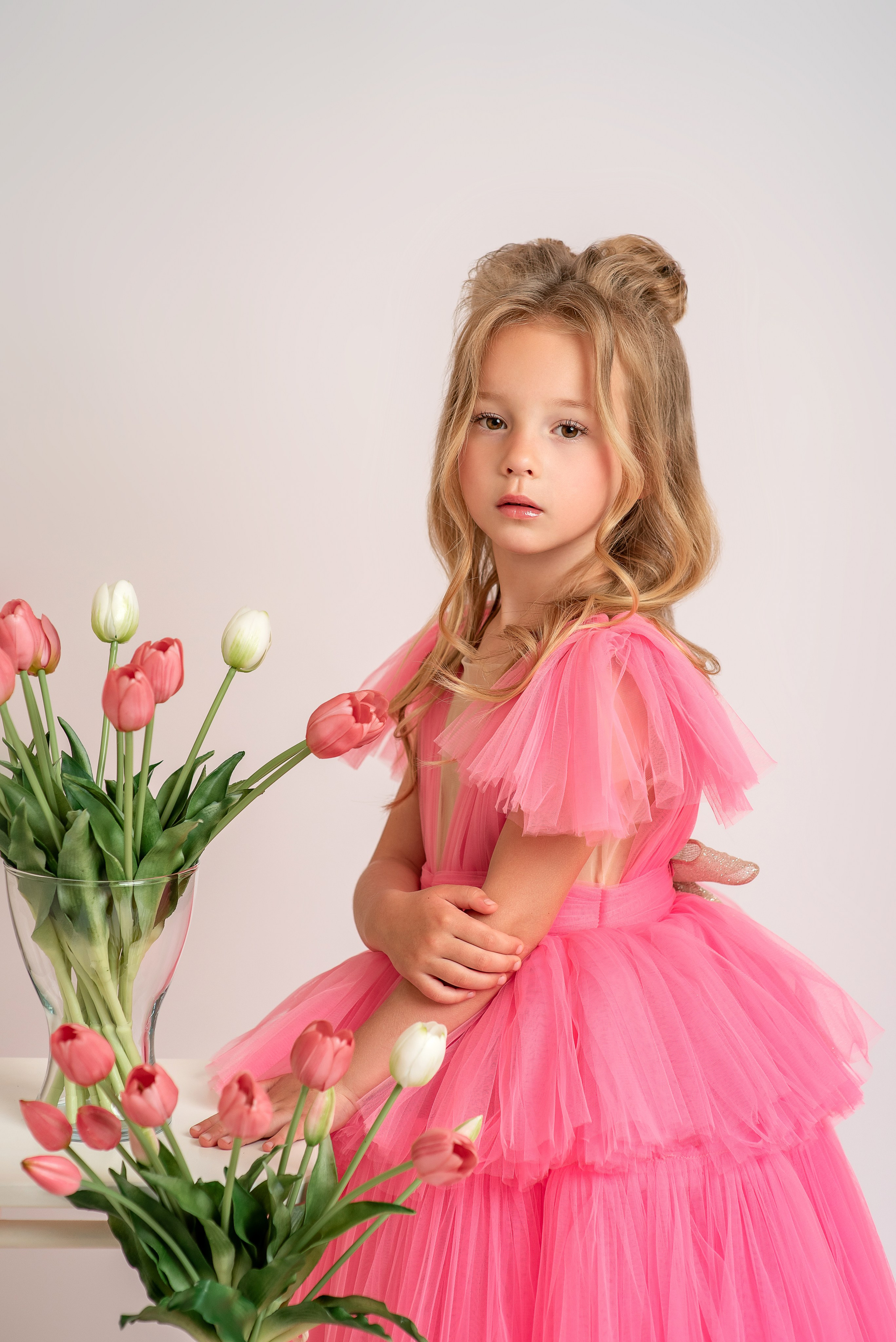 Полина пионы, гартензия. Семейный и детский фотограф Наталья Горда