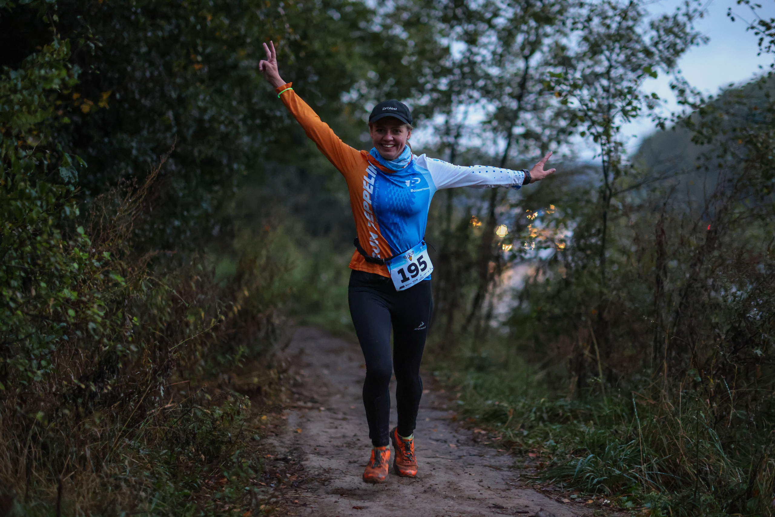 Фонарный забег, г. Долгопрудный, 27.09.25. Фотограф Сергей Ловкий