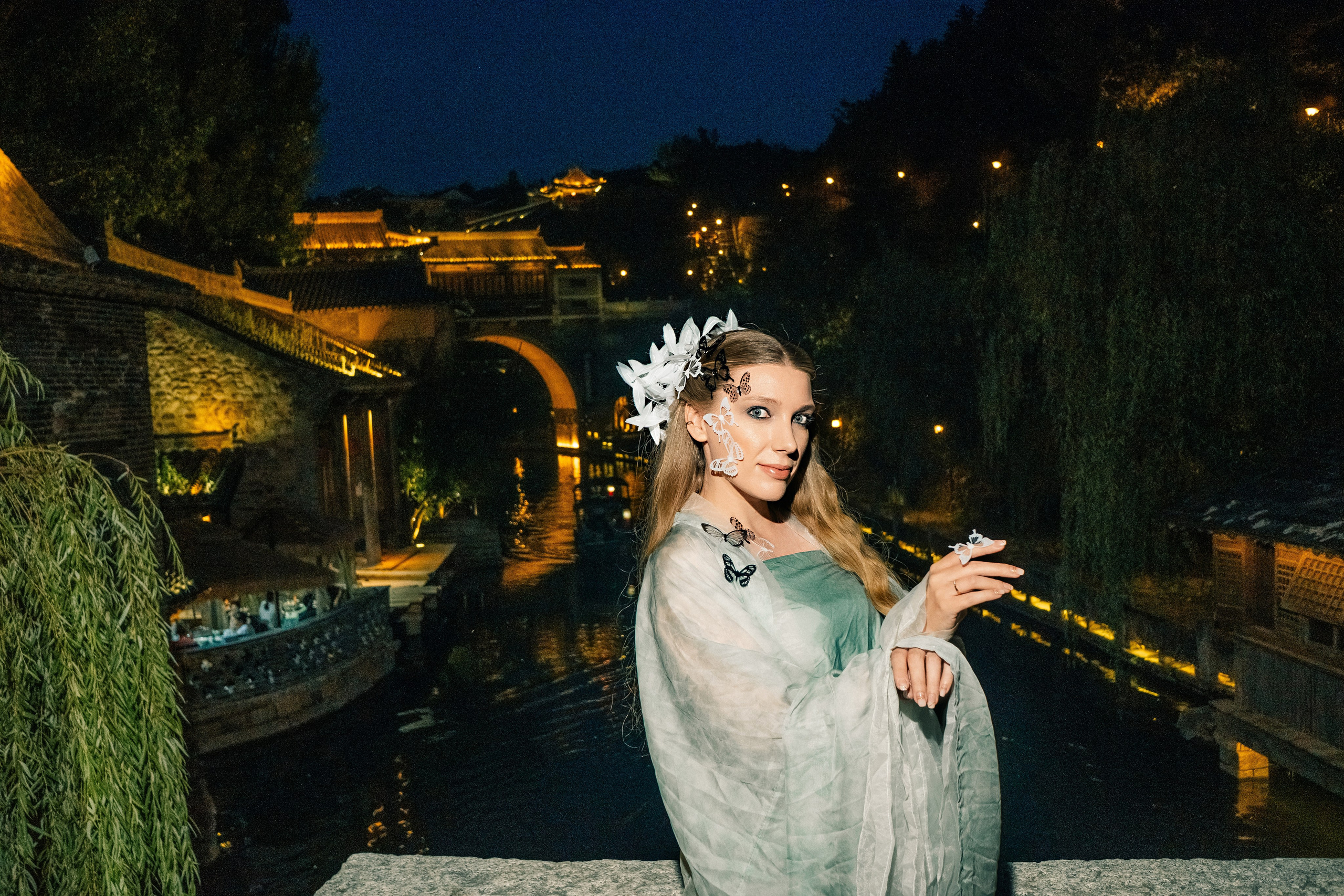 Photoshoot in traditional Chinese dresses