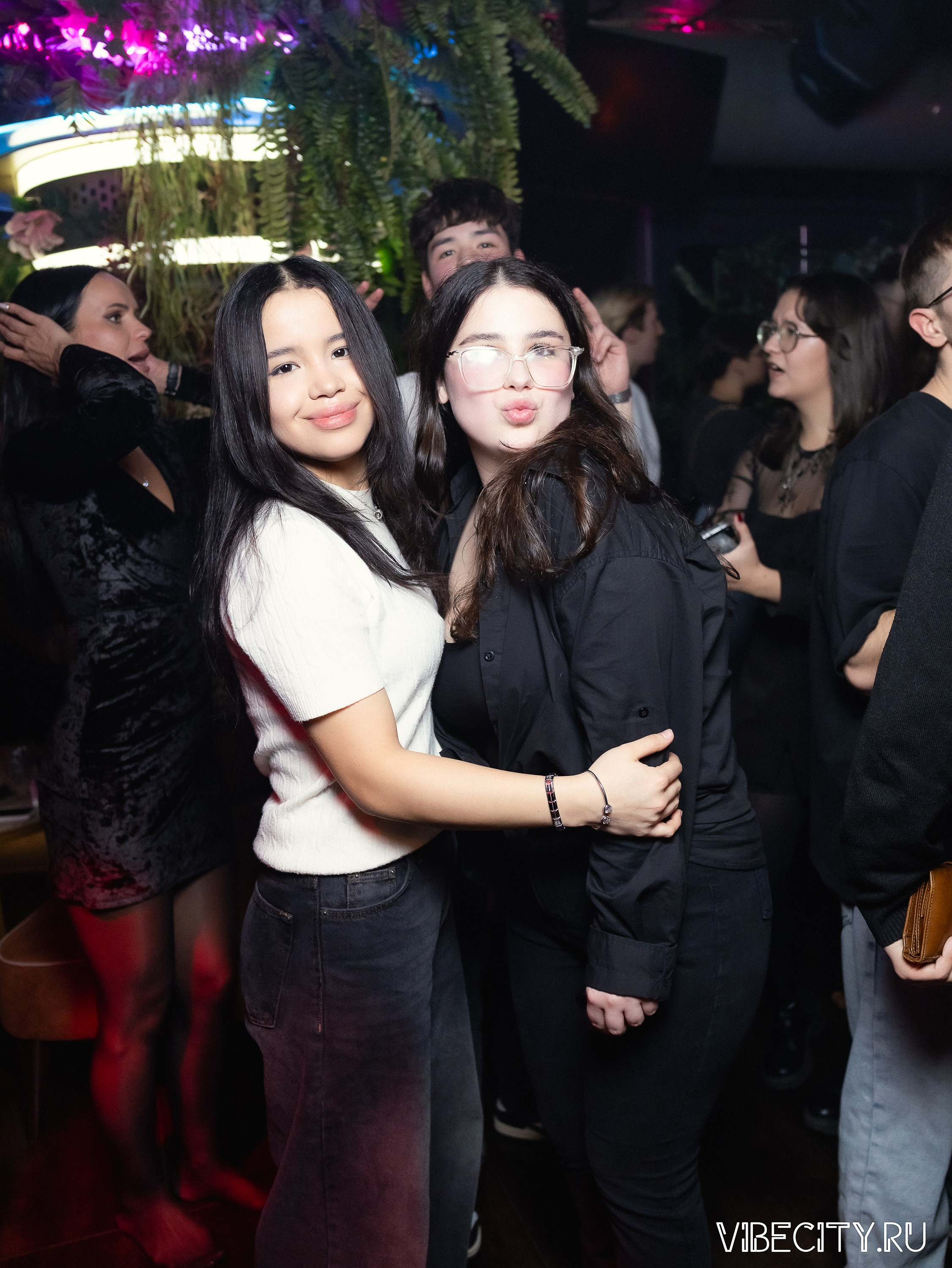 DOUBLE U. VIBECITY.RU Вайб Сити Ру Фоторепортажи Фотоотчеты Калининград