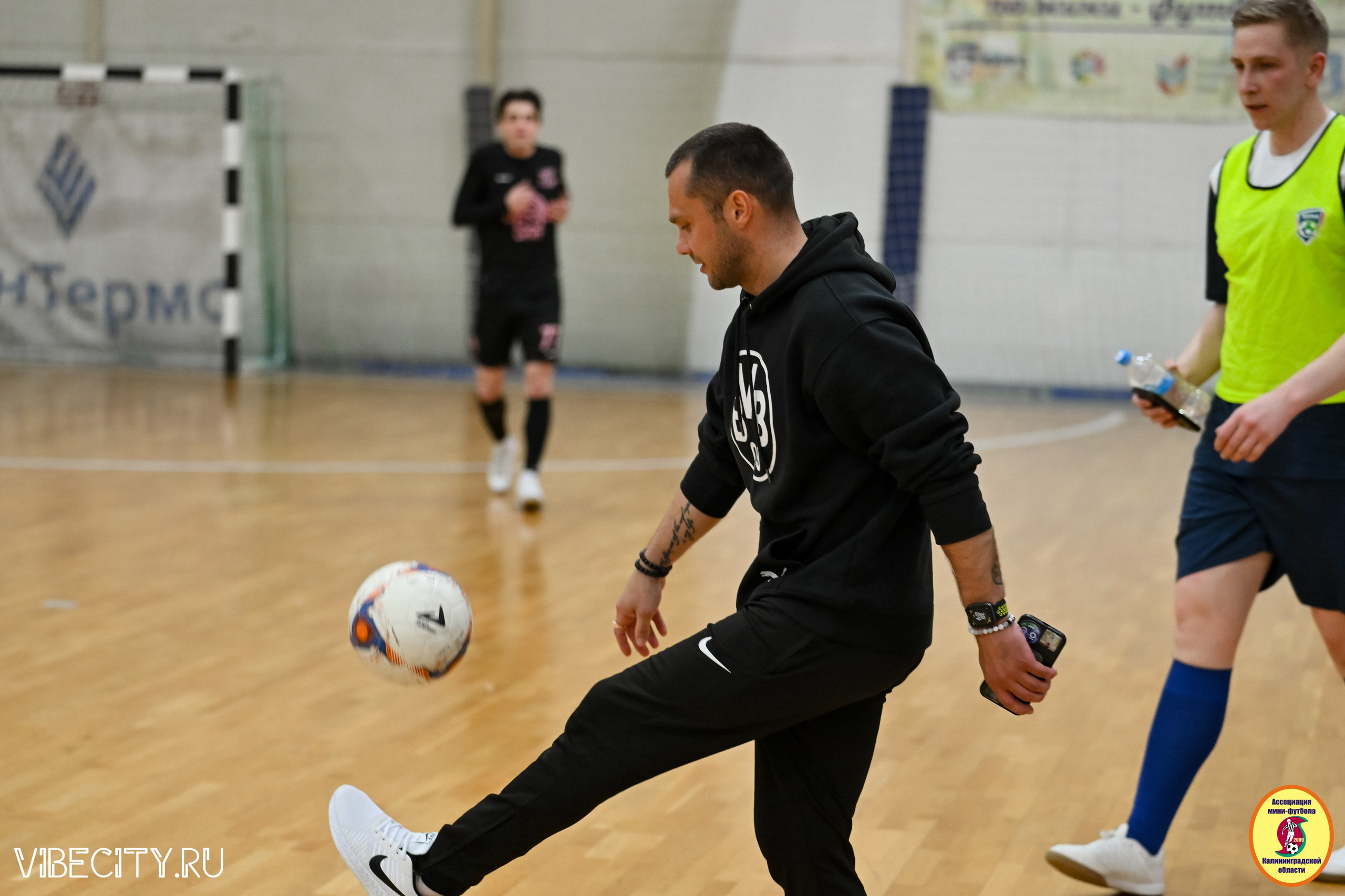 8 тур Корпоративной Бизнес-Лиги по футзалу. VIBECITY.RU Вайб Сити Ру Фоторепортажи Фотоотчеты Калининград