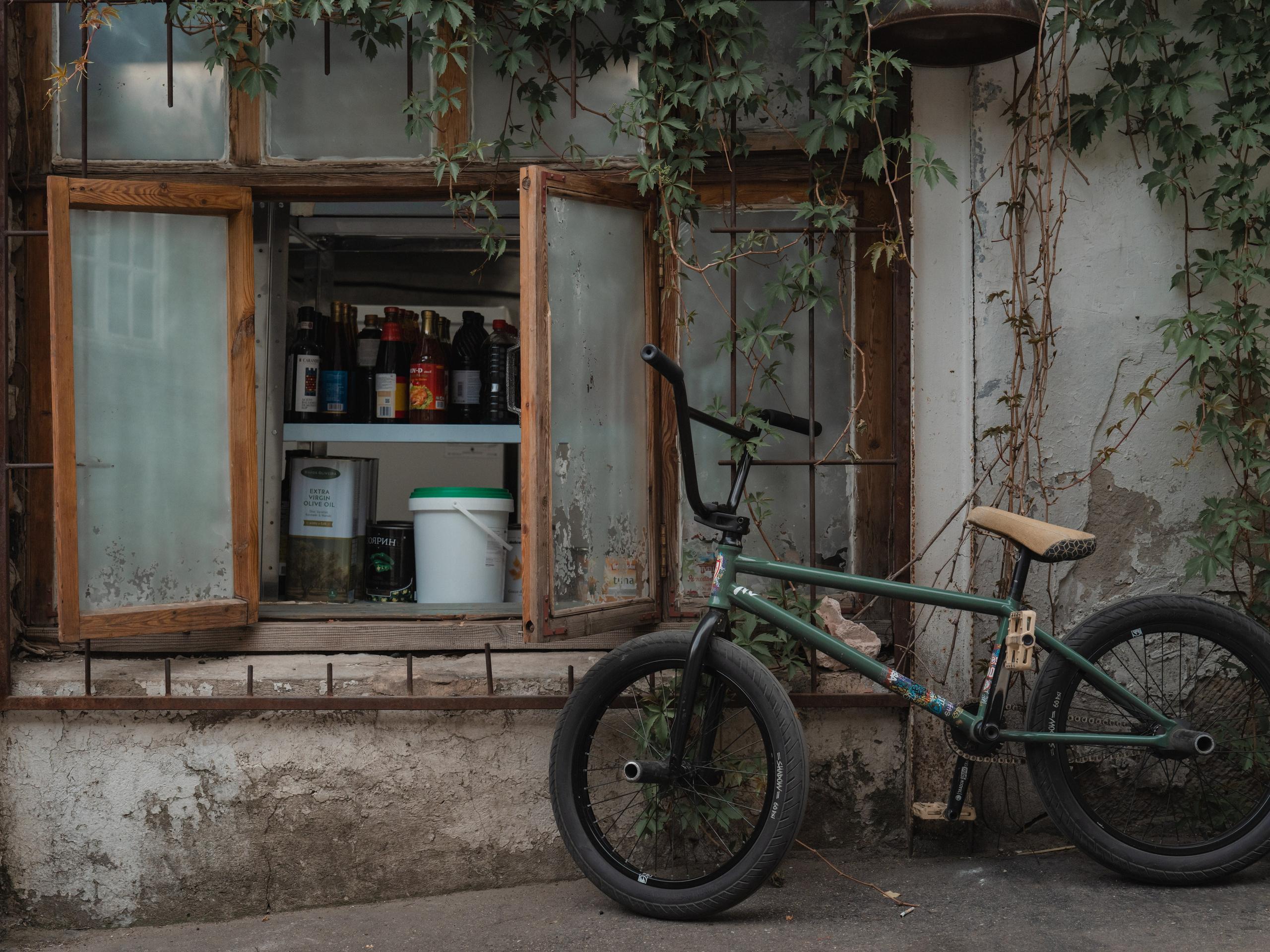 Street. Если ты на Земле — звони