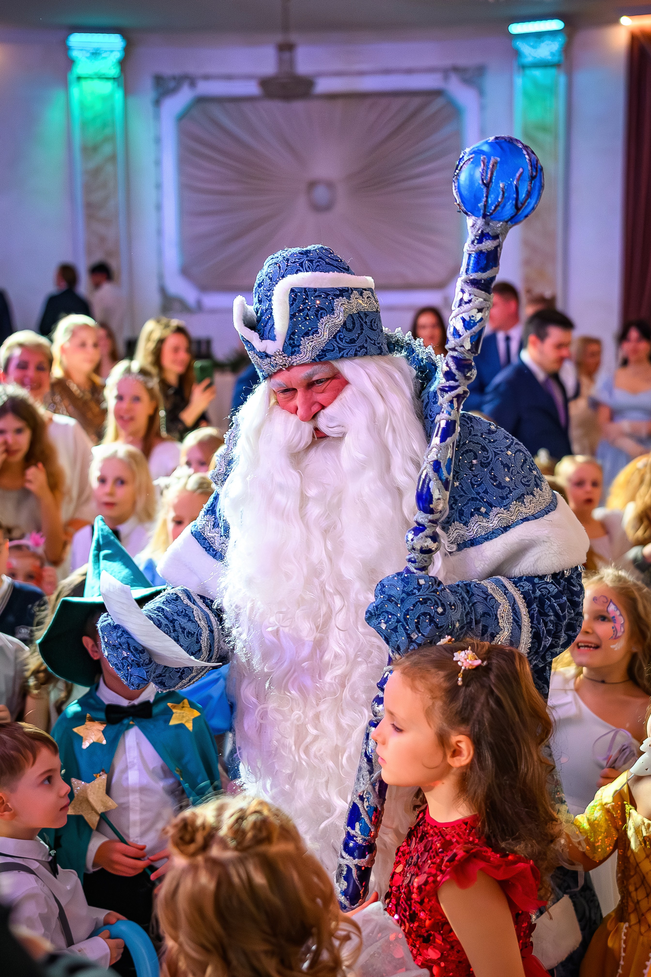 Репортажная фотосъемка мероприятий в Москве. Новогодний концерт 2025/2026. Интерьерный & Репортажный фотограф Озеров Денис, г. Москва