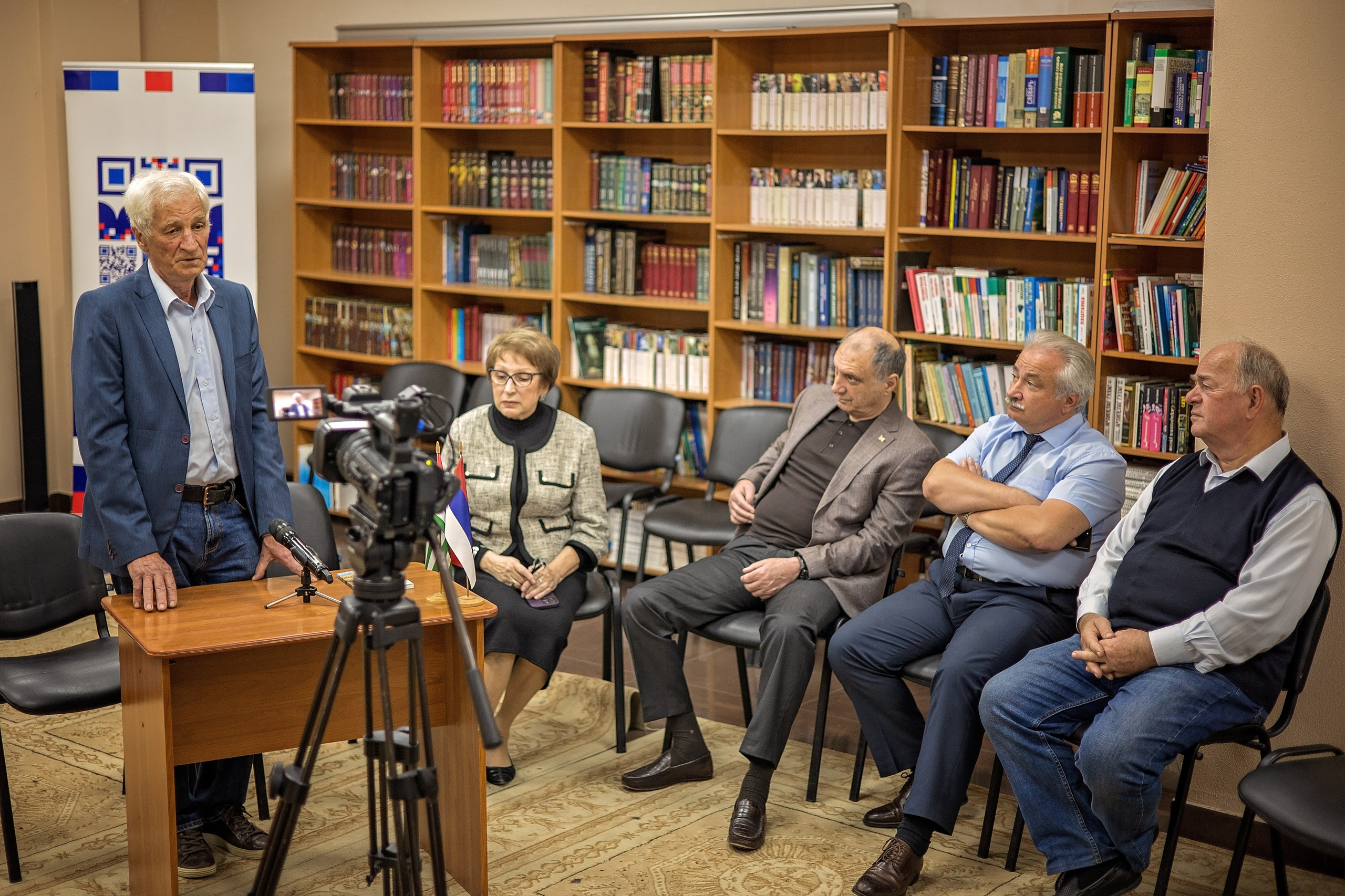 Художник, искусствовед Александр Лозовой. Свадебный и семейный фотограф в Абхазии Эля Цишба