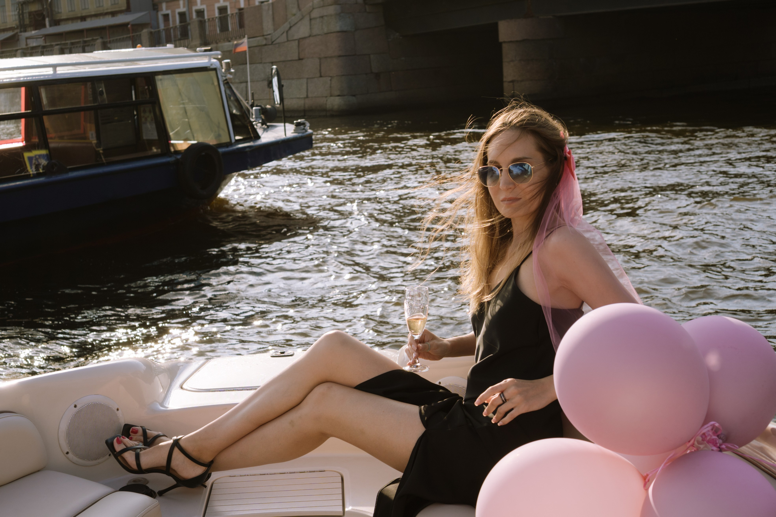 ДЕВИЧНИК НА КАТЕРЕ. Профессиональный фотограф, Санкт-Петербург — Виктория Богомолова