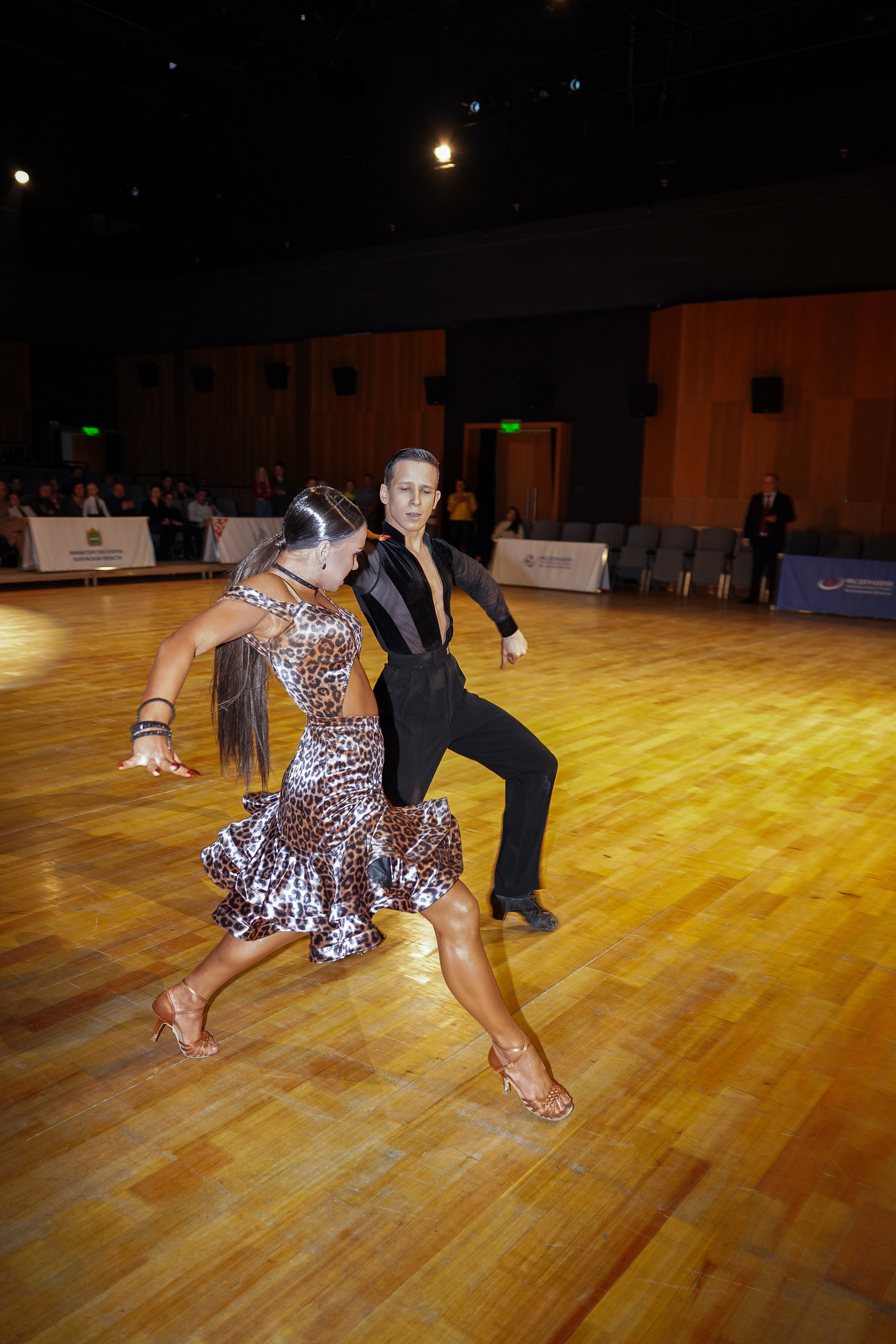 Репортажная фотосъемка танцев. Видеограф Алексей Жарков