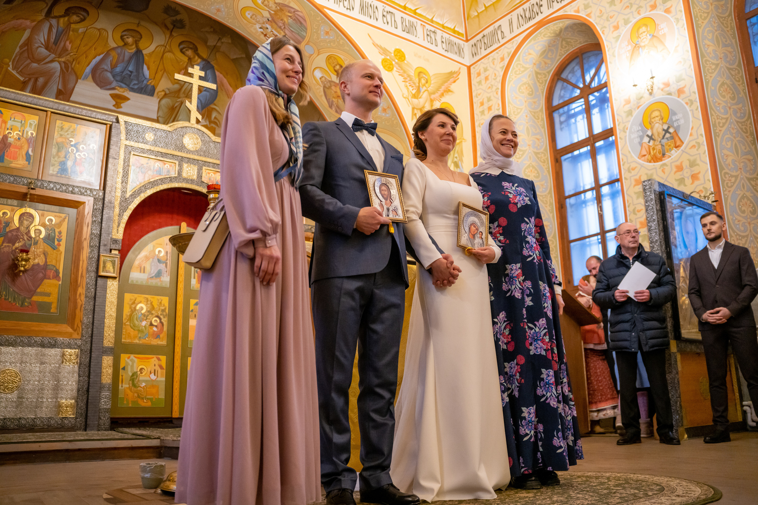 Фотосъёмка крестины. Видеограф Алексей Жарков