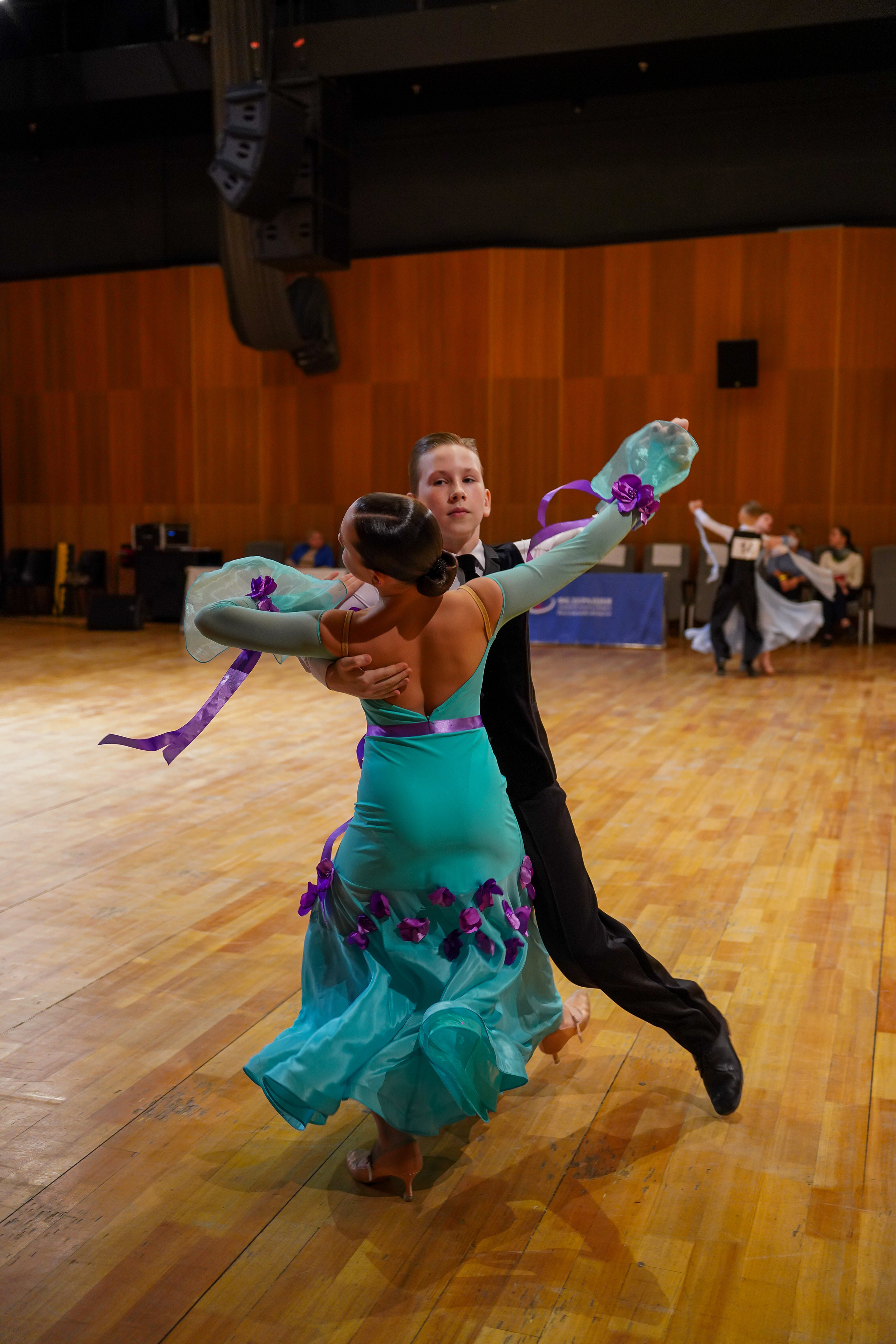 Репортажная фотосъемка танцев. Видеограф Алексей Жарков