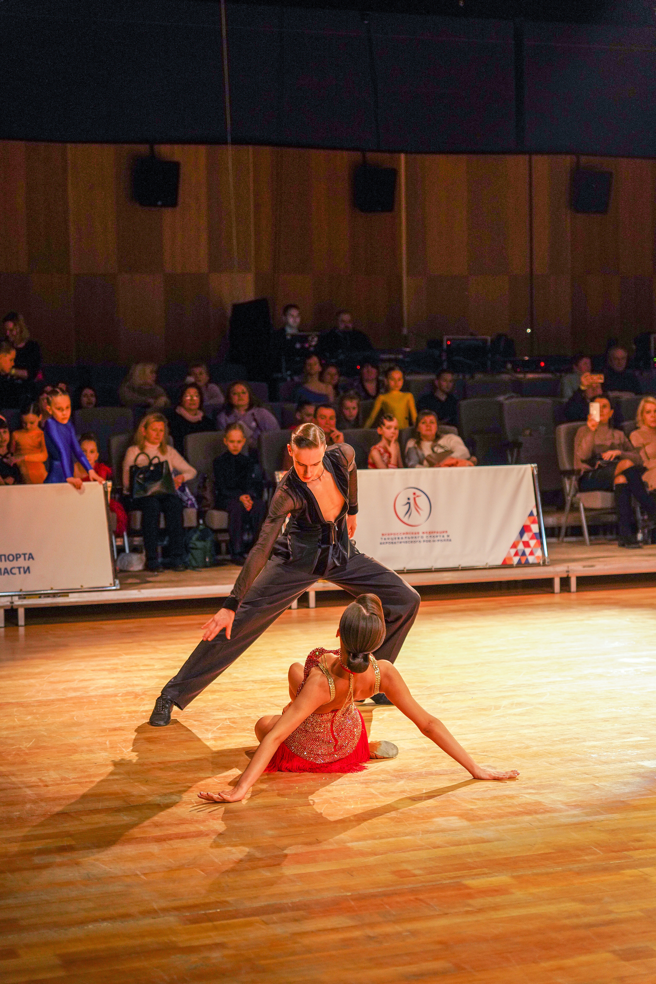 Репортажная фотосъемка танцев. Видеограф Алексей Жарков