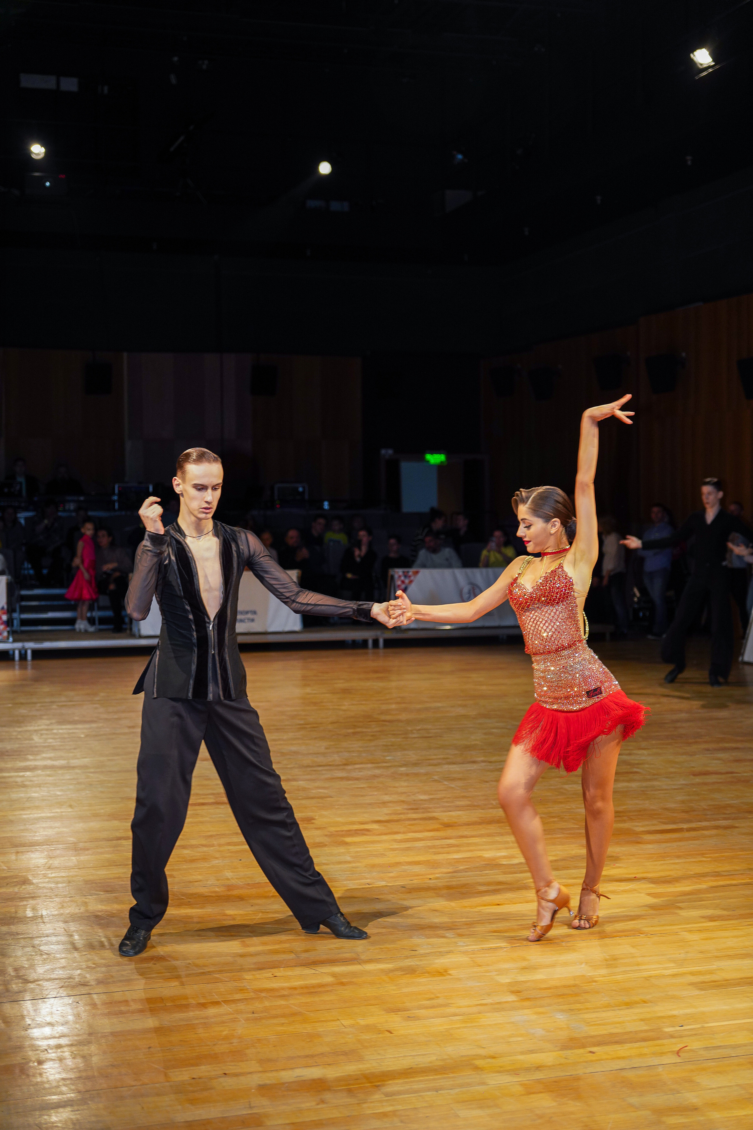 Репортажная фотосъемка танцев. Видеограф Алексей Жарков