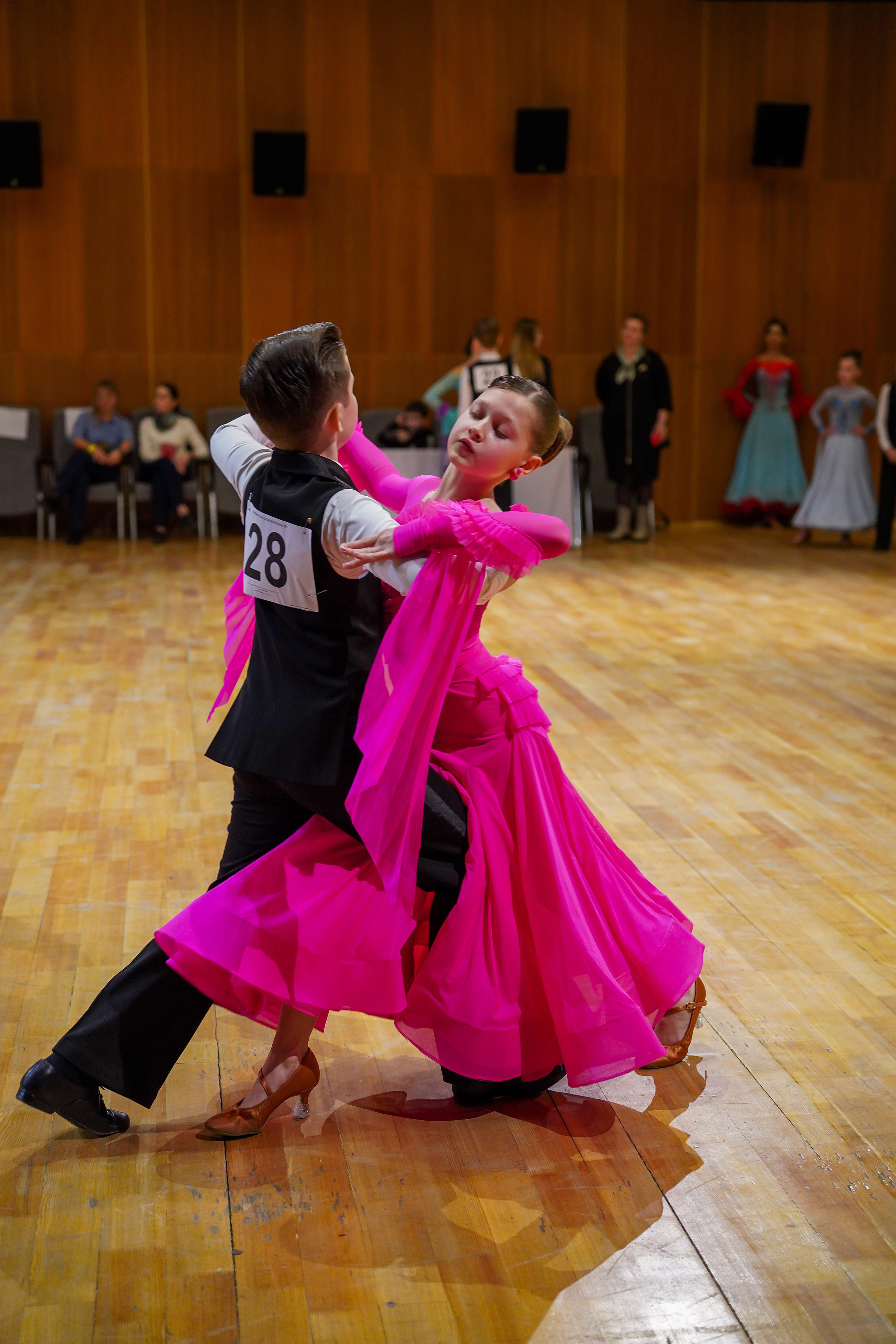 Репортажная фотосъемка танцев. Видеограф Алексей Жарков