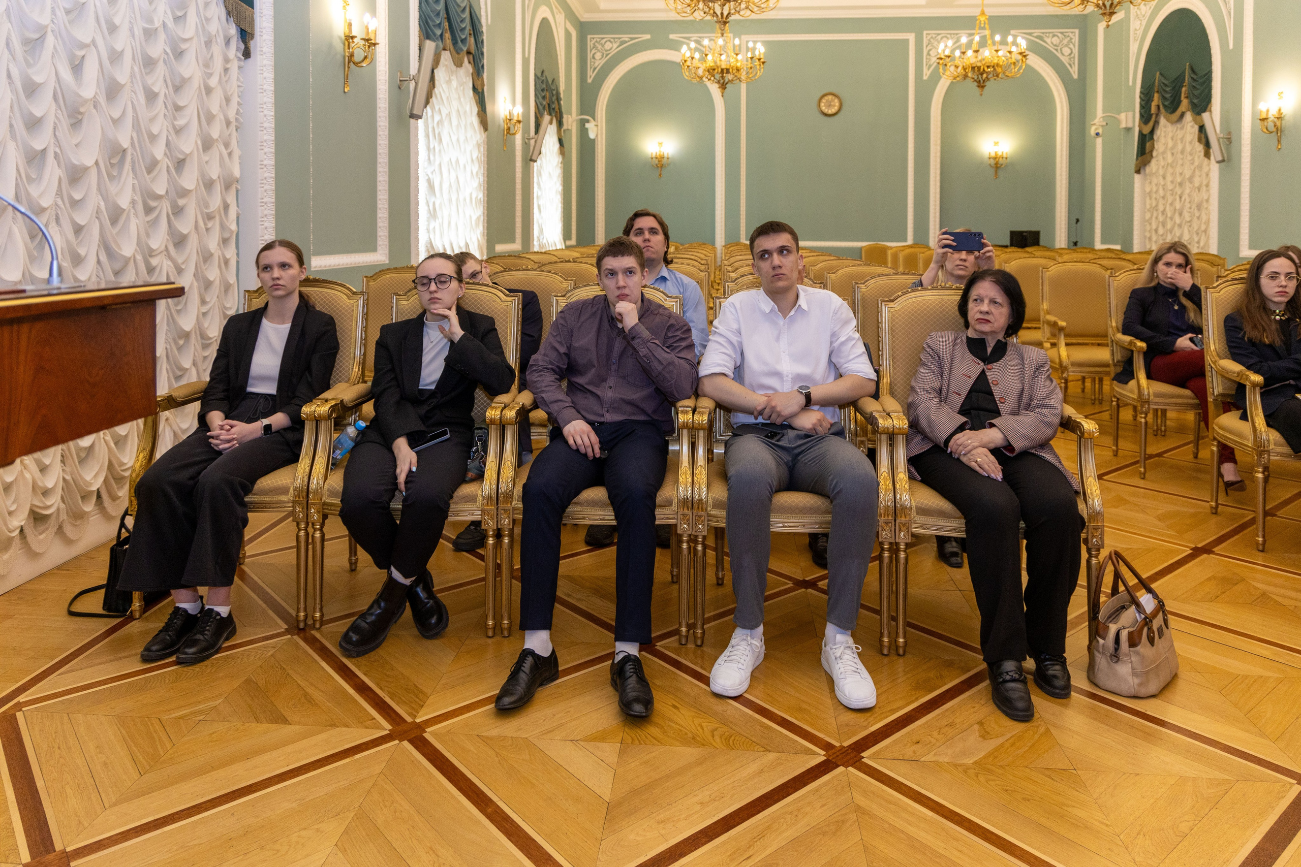 Кружок молодого дипломата. Портретный и семейный фотограф Санкт-Петербург