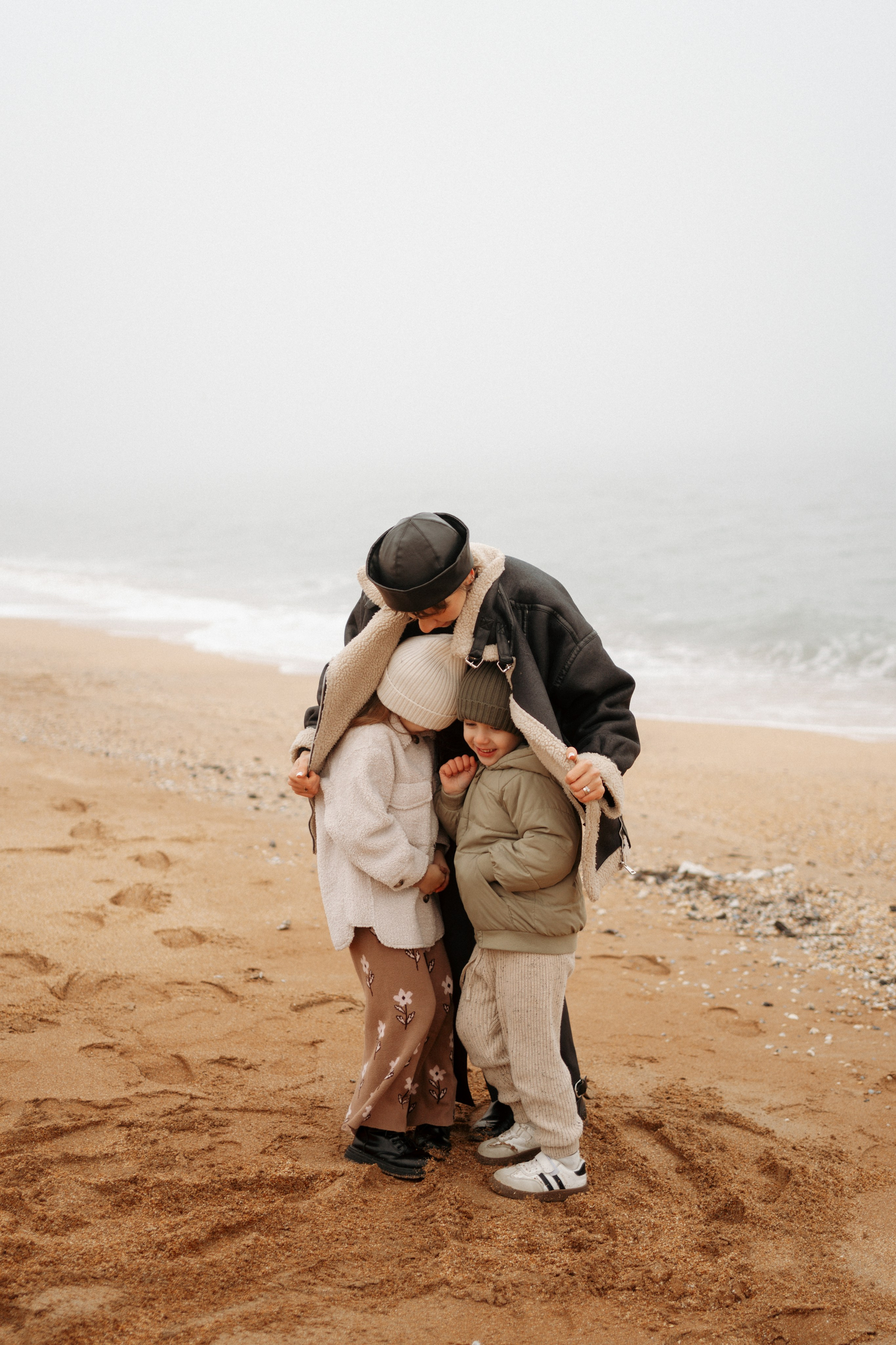 Твои, Мои, Наши