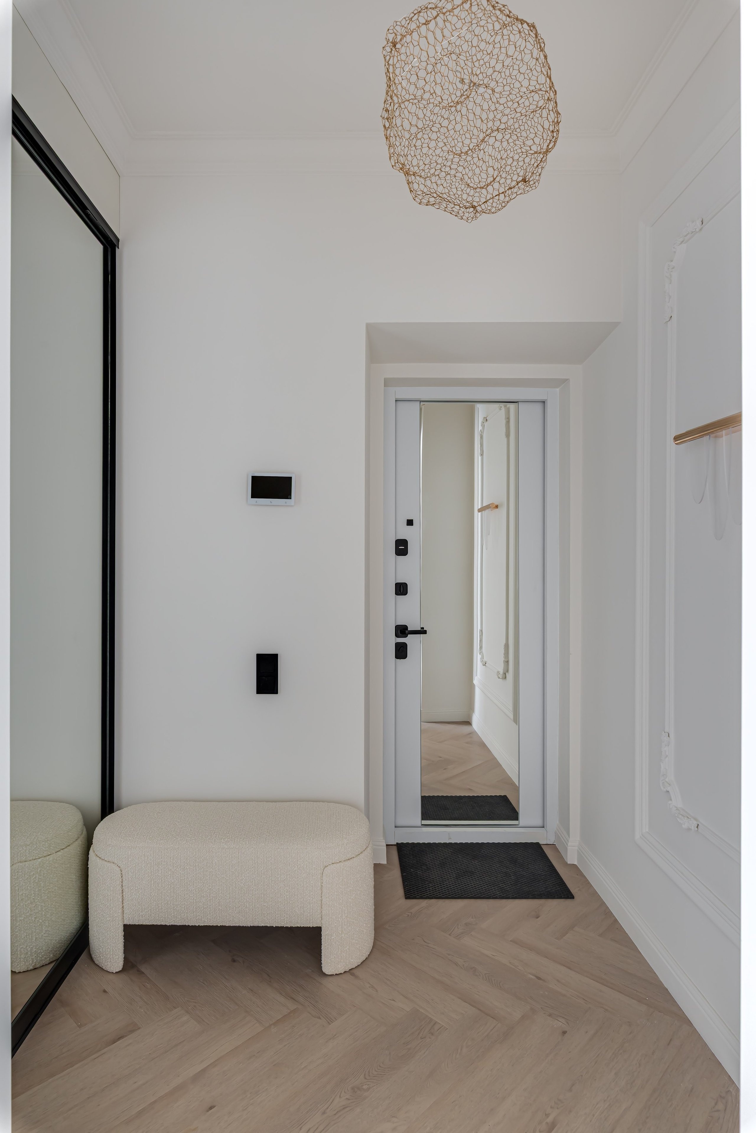 Кутуза Флиппинг, 54 м. Главная