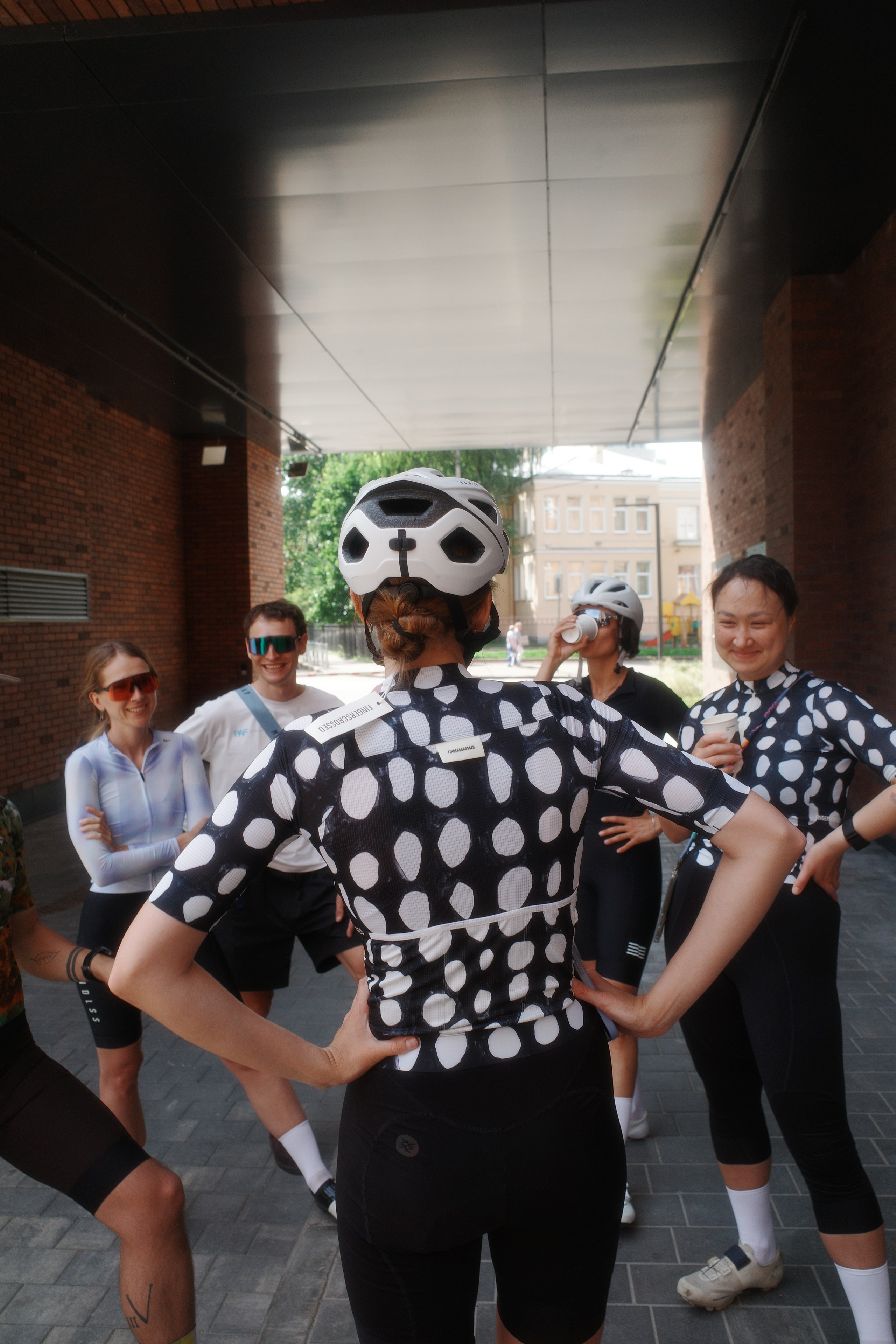 VELOCULT x LUXSHOSSE. Butorarock