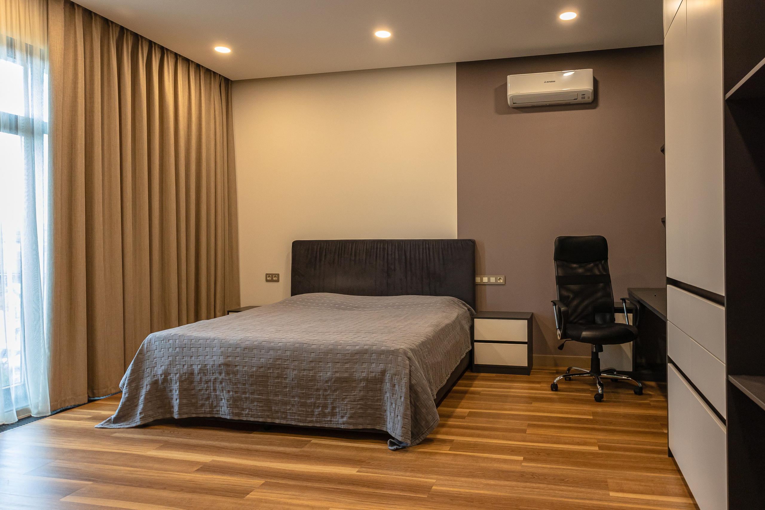 Дом 1. Фотограф Антон Катунин | Симферополь