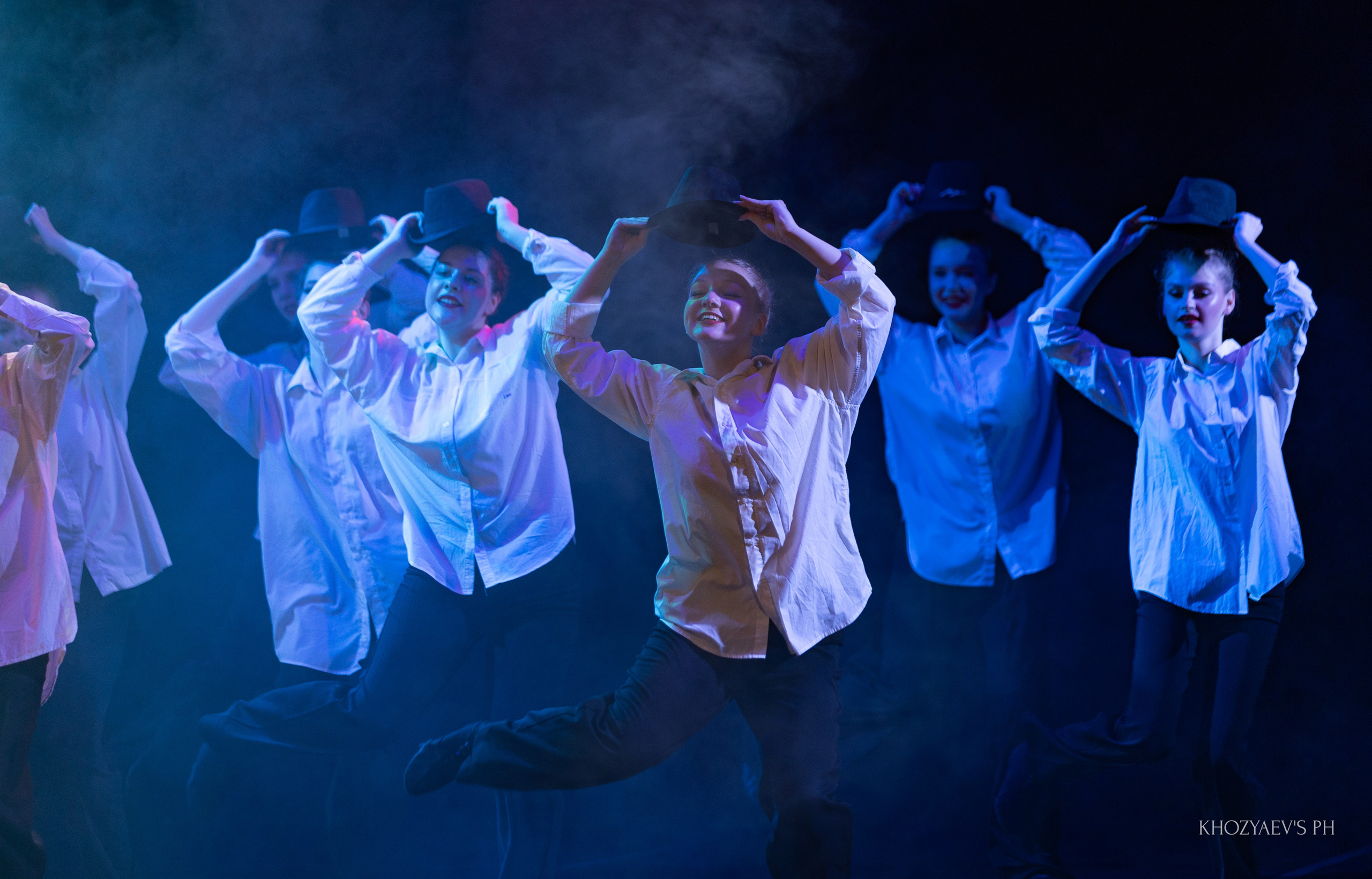Отчетный концерт Ансамбля танца «Вольный Ветер». Фотограф в Нижнем Новгороде, Дзержинске Олеся Хозяева