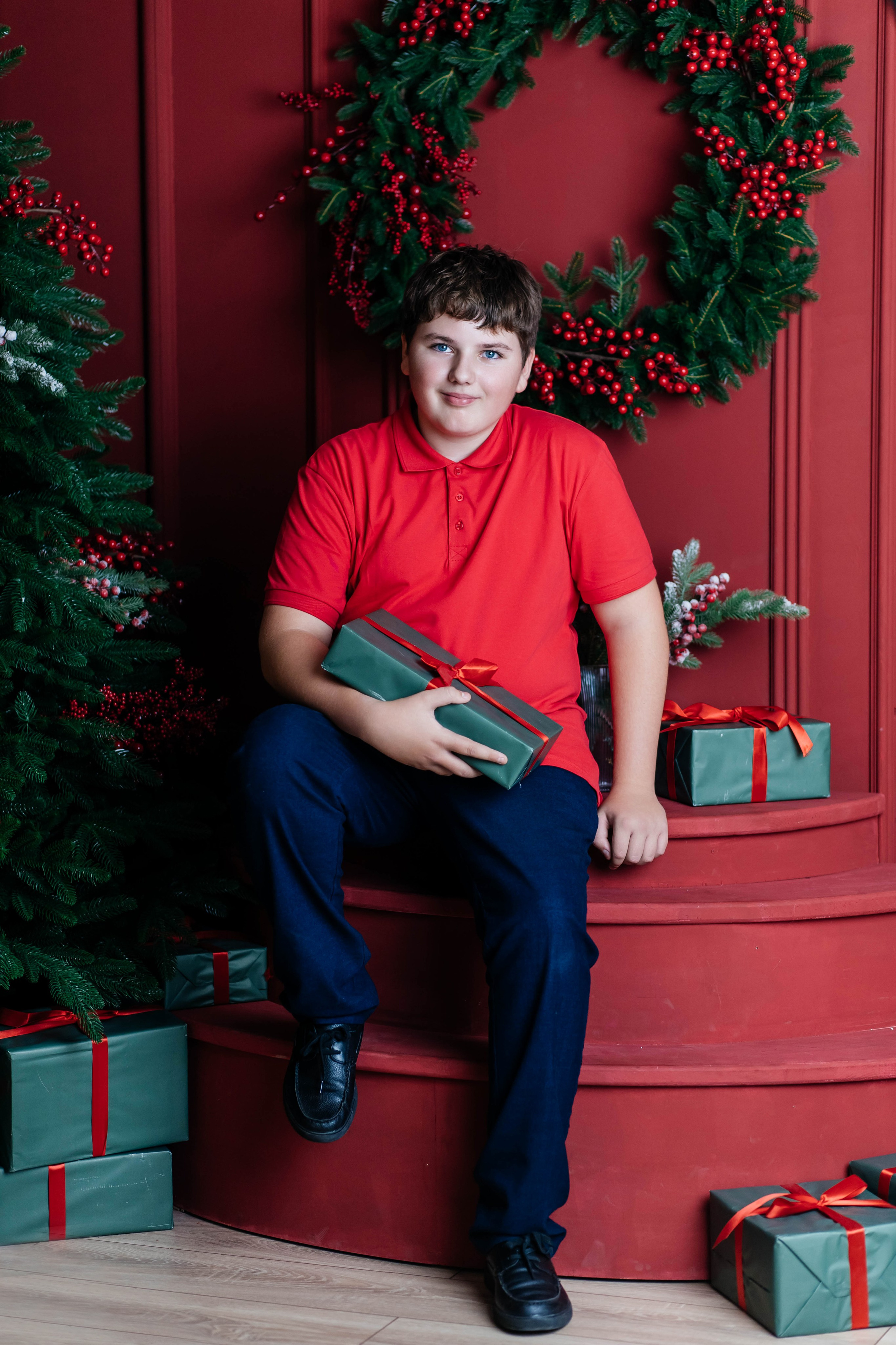 Оля и детки Новый год 2026. Женский фотограф в Оренбурге Ирина Заводчикова