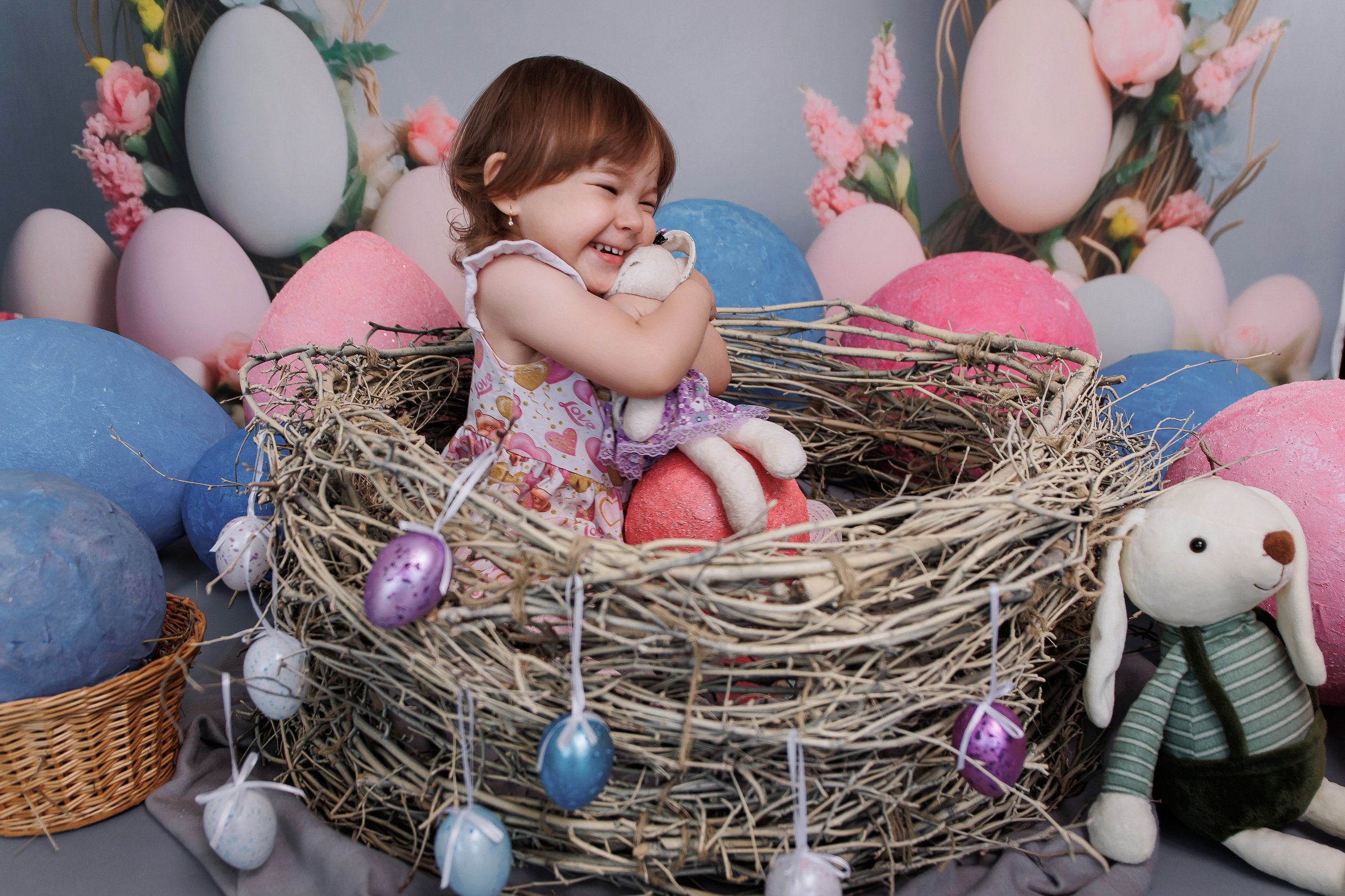 Easter. Anne Miller | Photographer