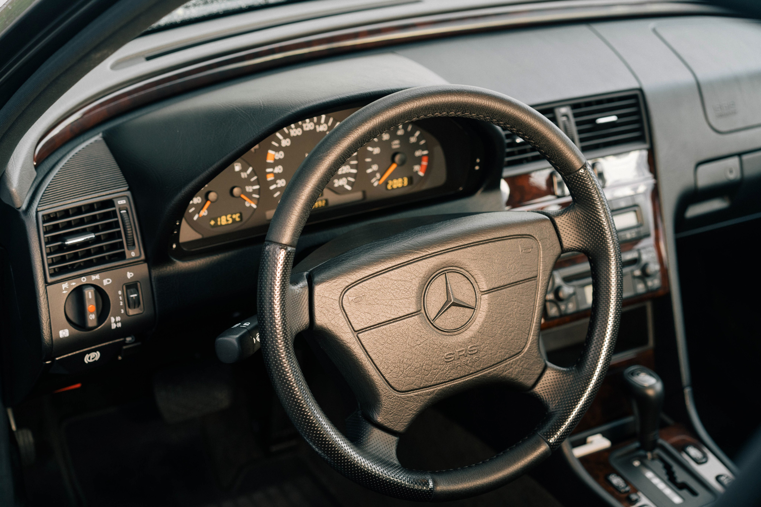 Mercedes-Benz C220. Автомобильный фотограф Антон Цырулев