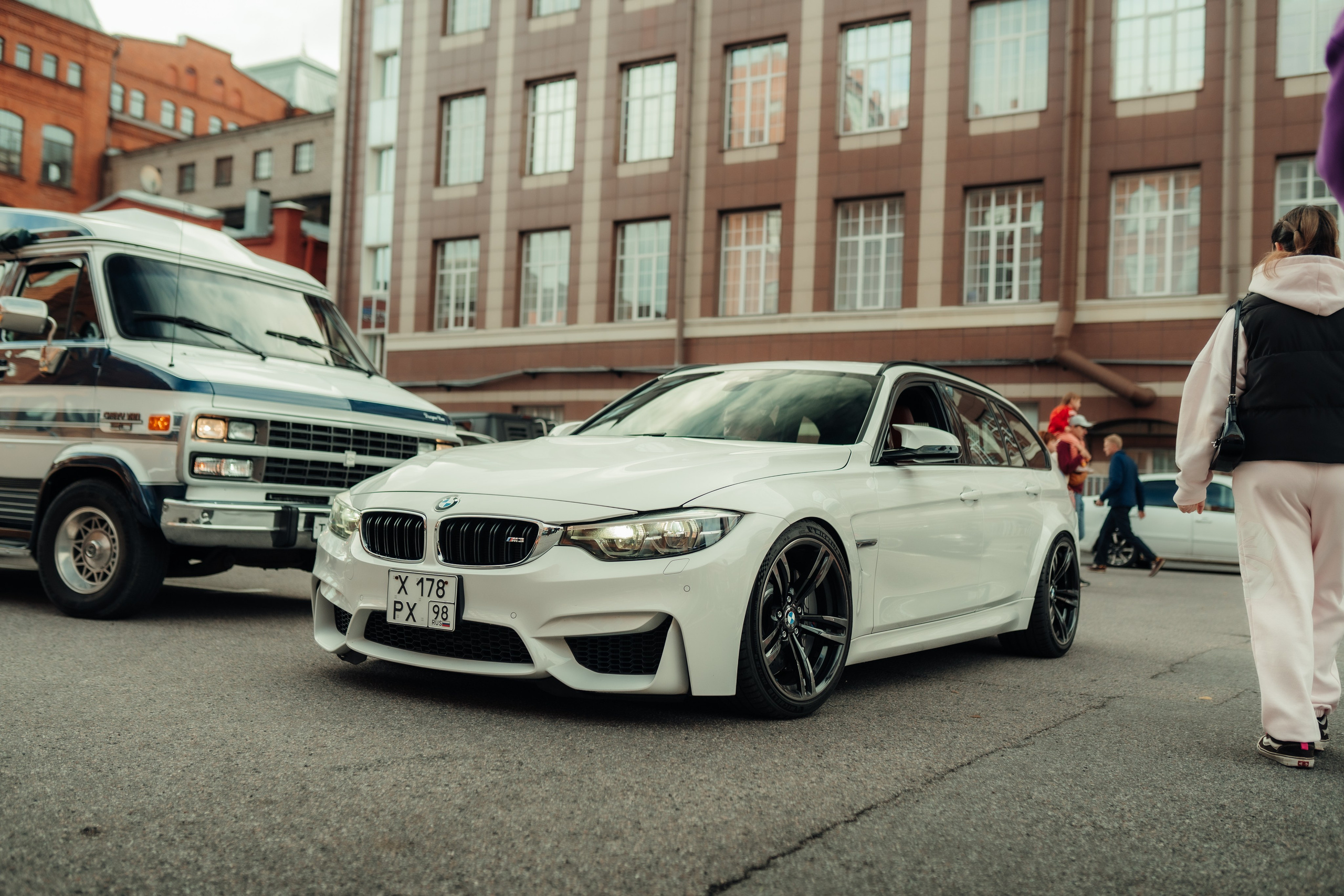 Cars and Coffee|Original Meet 05/09/26. Автомобильный фотограф Антон Цырулев