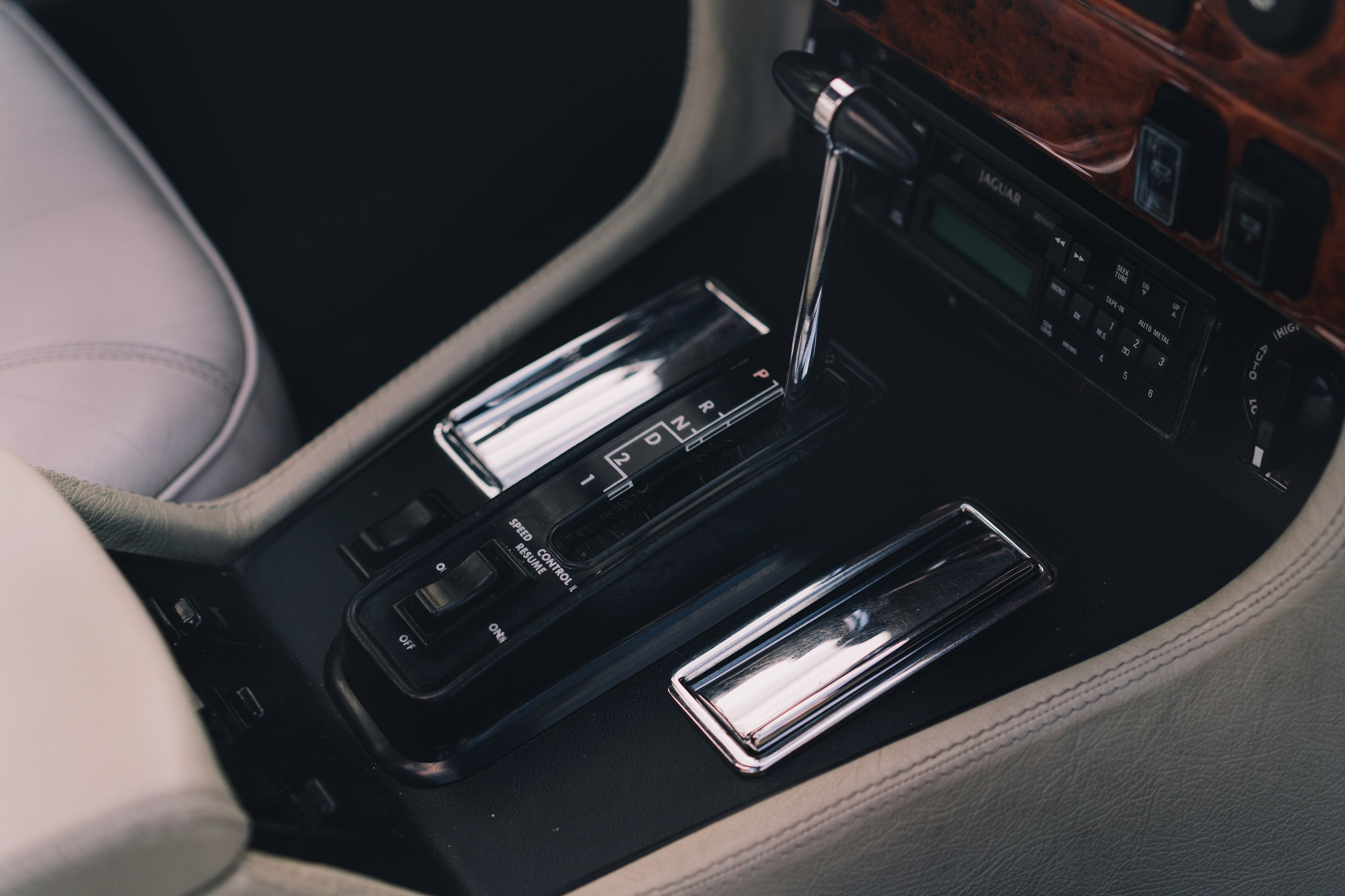 Jaguar XJ. Автомобильный фотограф Антон Цырулев