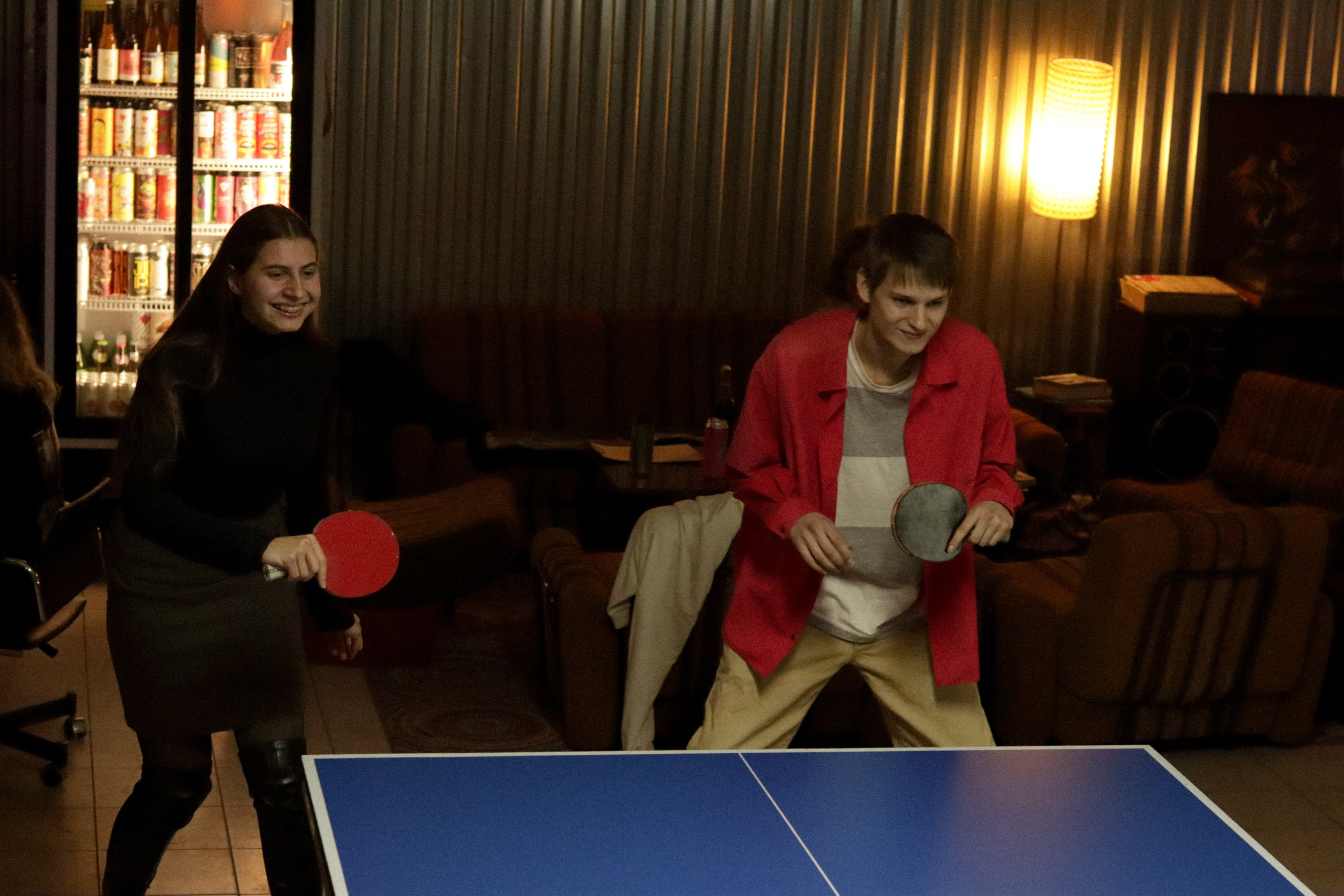 Турнир по настольному теннису бар Хорошо. Boringowl | Коммерческий фотограф в Иркутске Раиса Ботороева