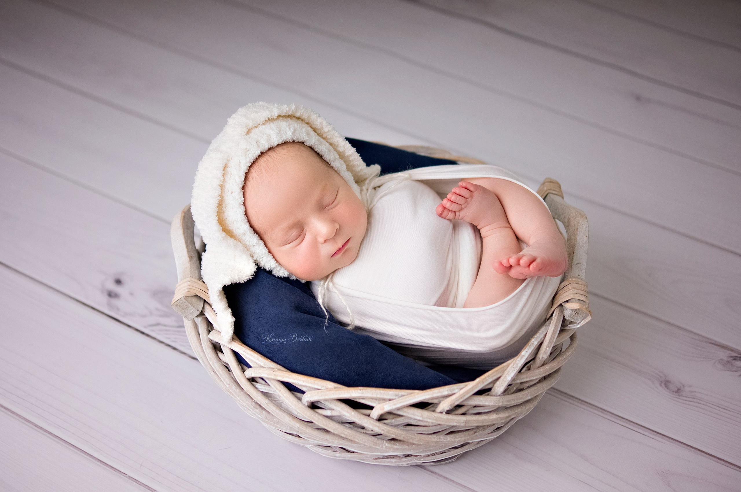Съемка новорожденных. Профессиональный фотограф новорожденных Ксения Бортник